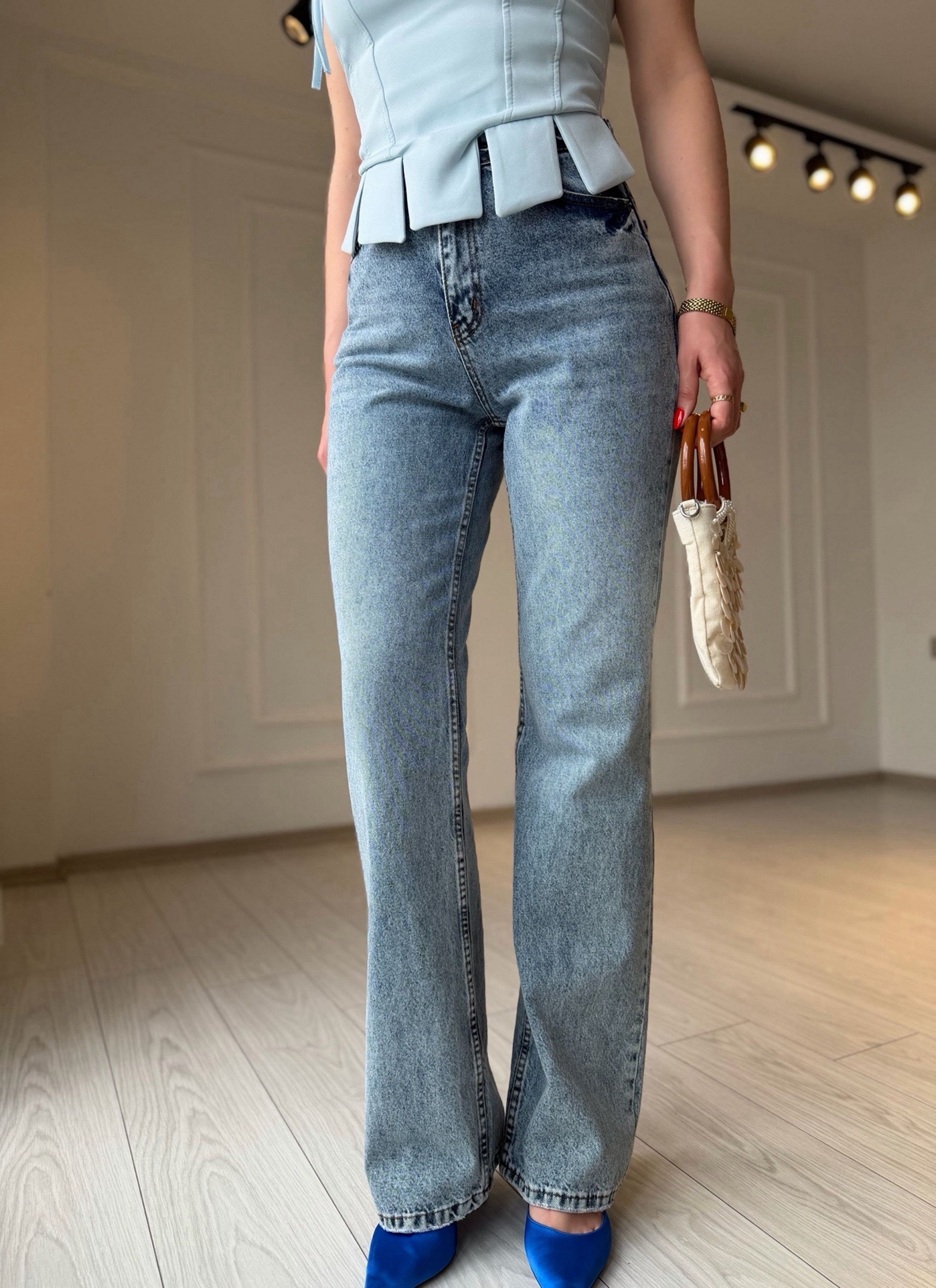 Jean Yüksek Bel Açık Mavi Yıkamalı Straight Jean