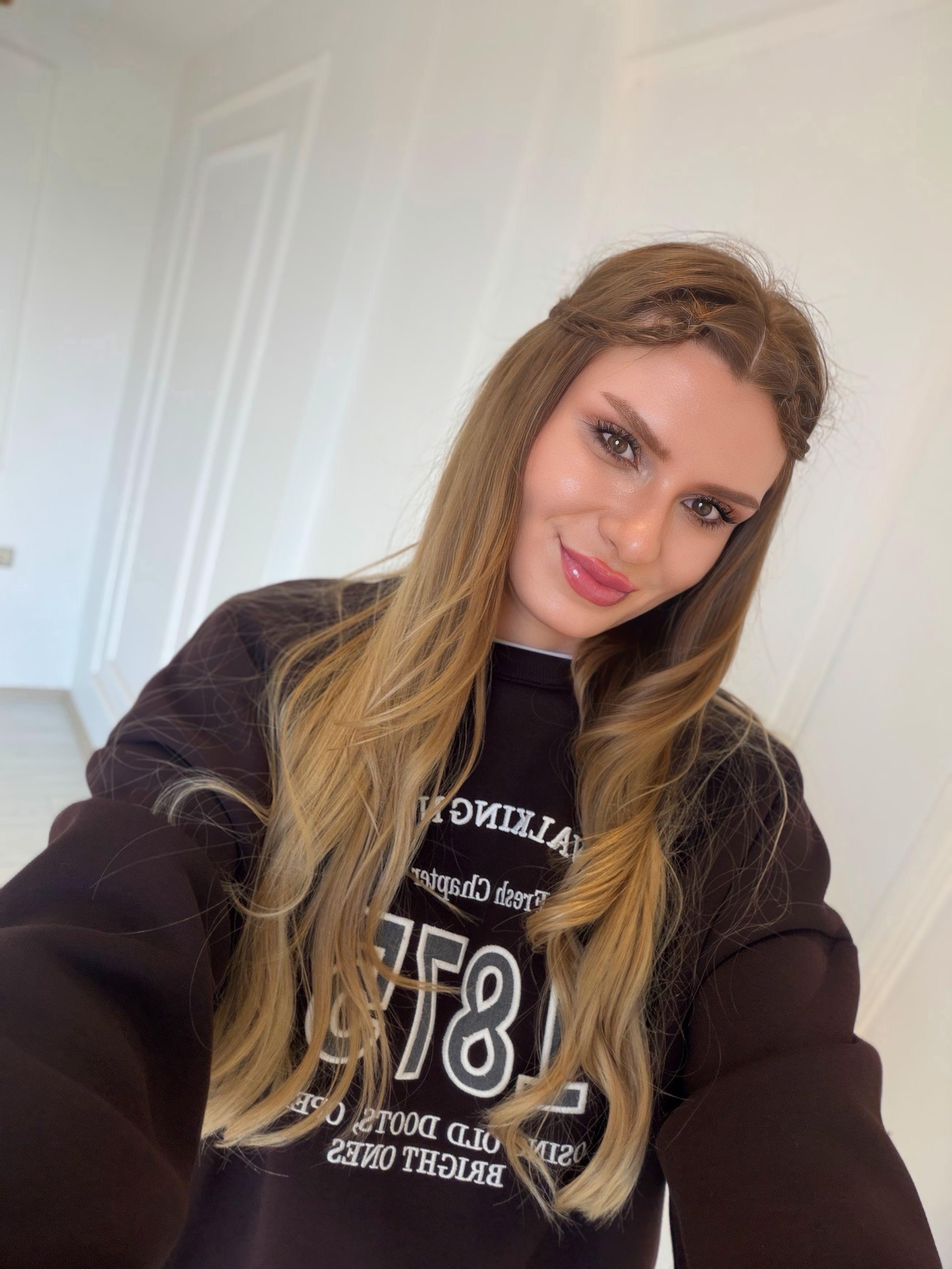 SweatshirtAcı Kahve Nakış Detaylı İçi Tshirt Görünümlü Sweatshirt