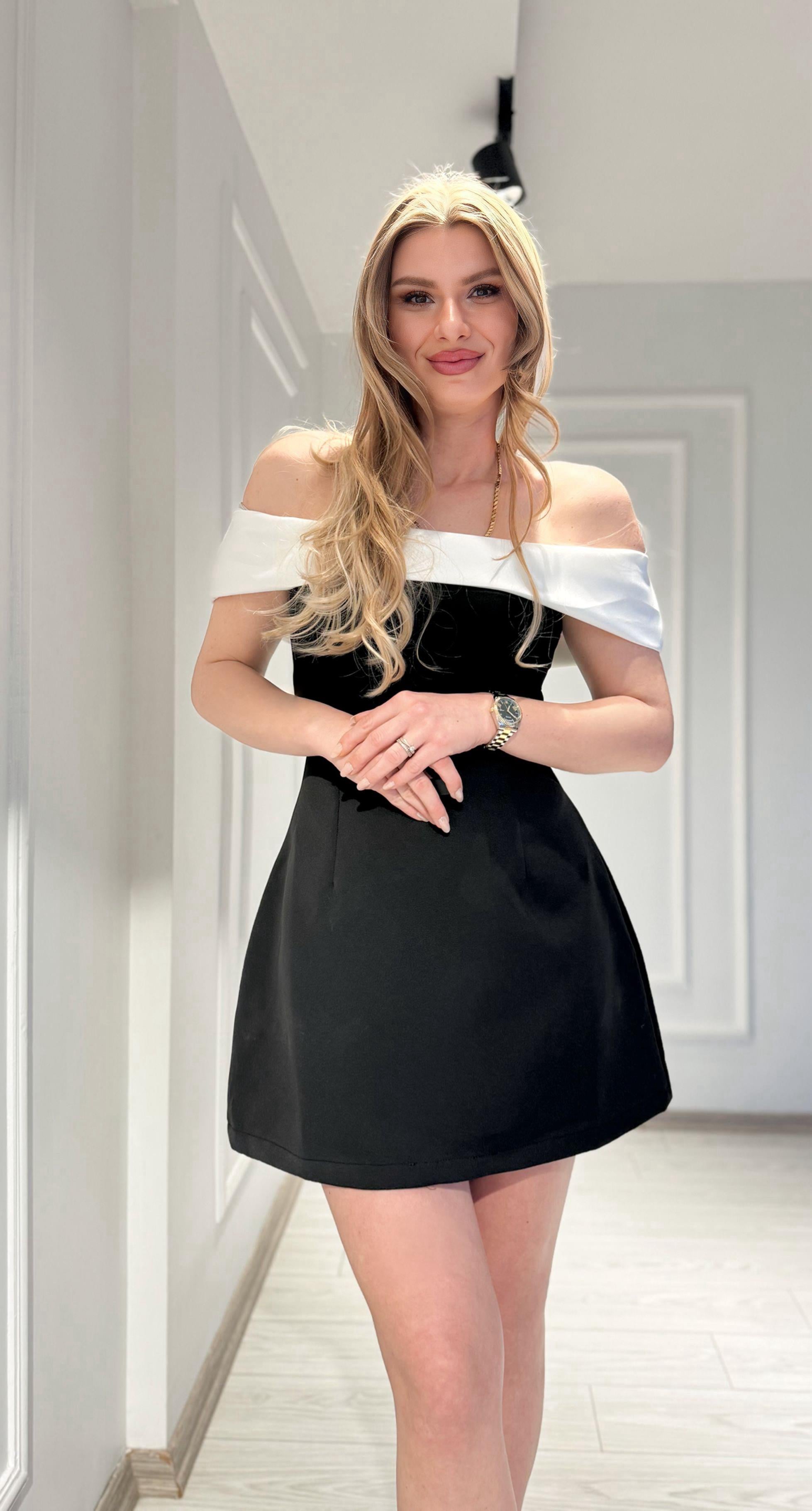 ELBİSEMadonna Yaka Çift Renk Mini Elbise