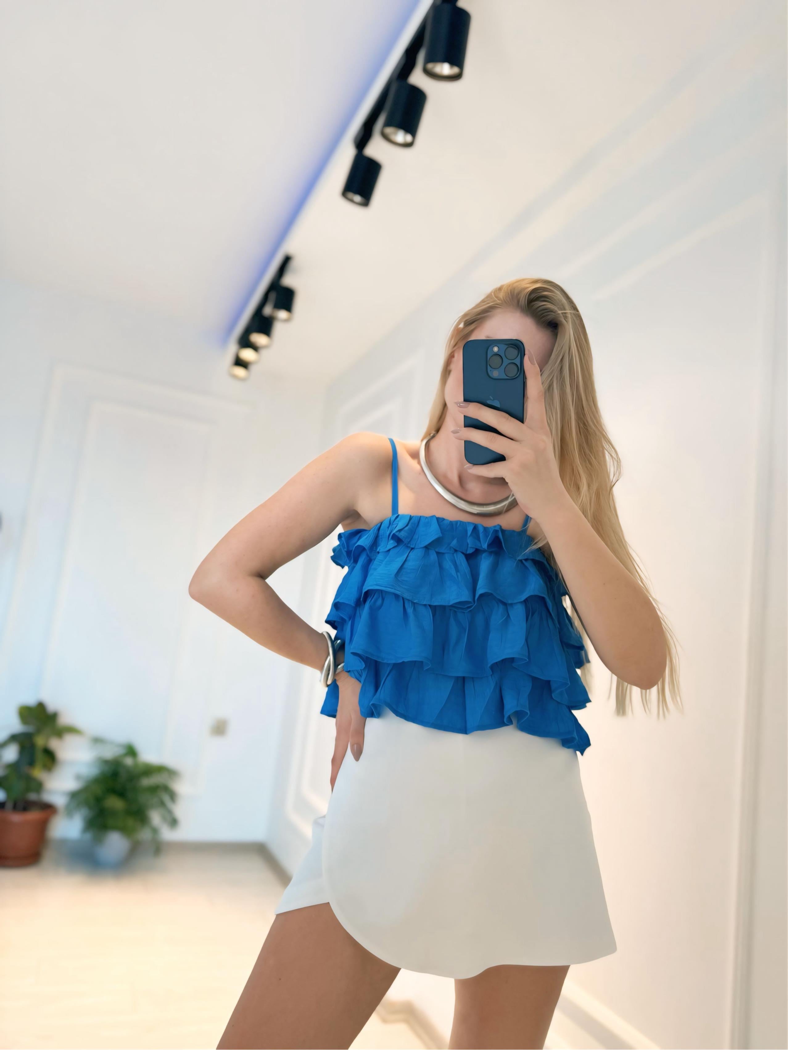 Fırfır Detaylı BluzBluzAura