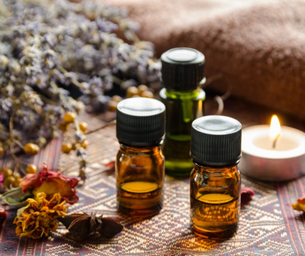 Aromaterapi Nedir? Doğal Kokuların Şifalı Dünyasını Keşfedin