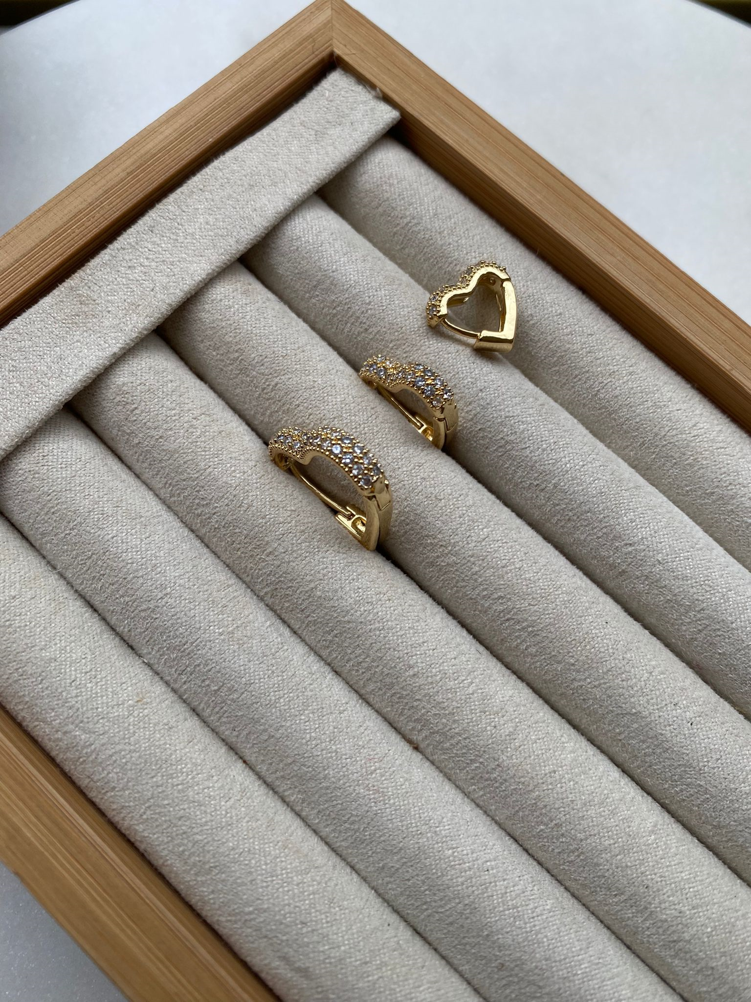 Gold Zirkon Taşlı Kalp Üçlü Küpe Seti