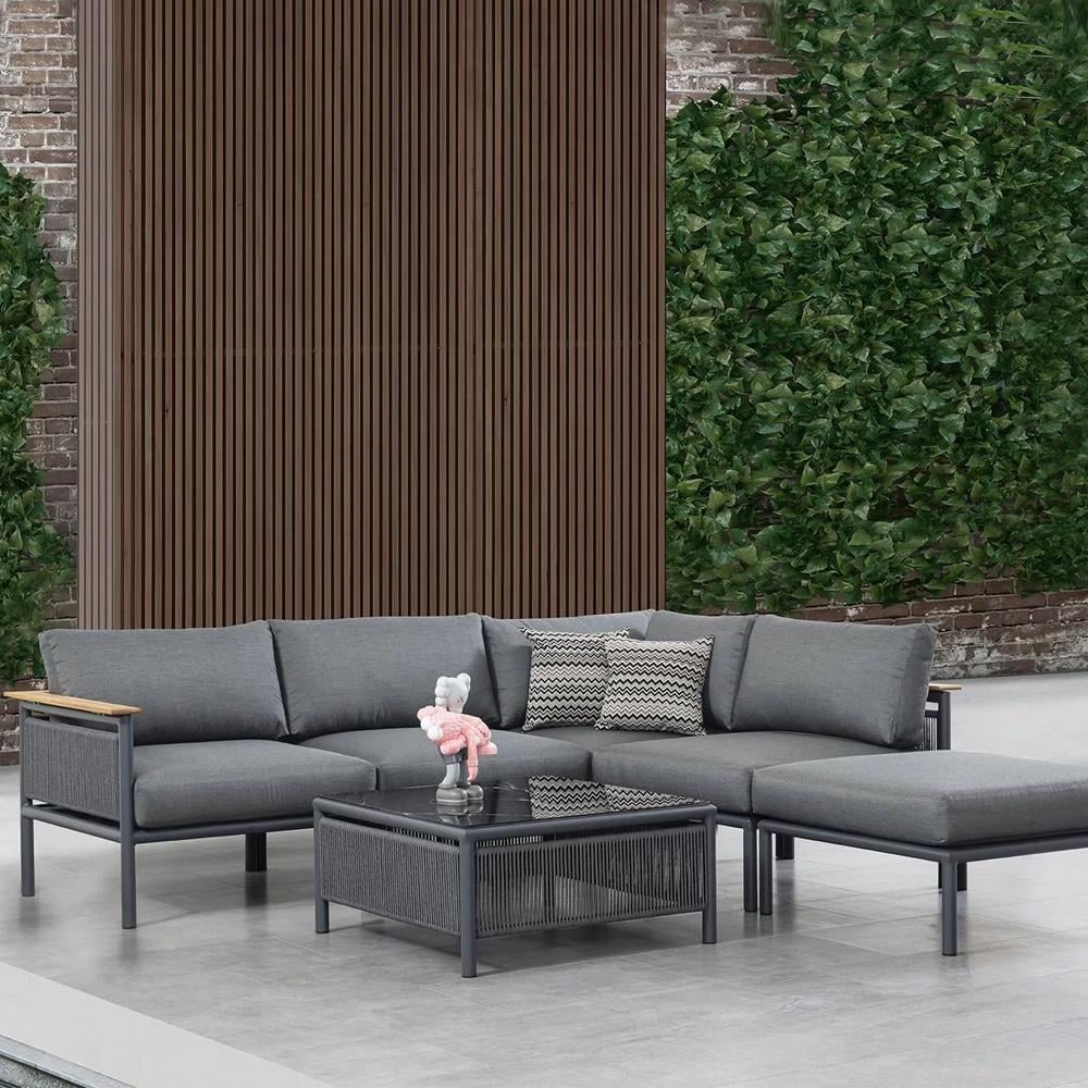 Slade Bahçe Köşe Takımı