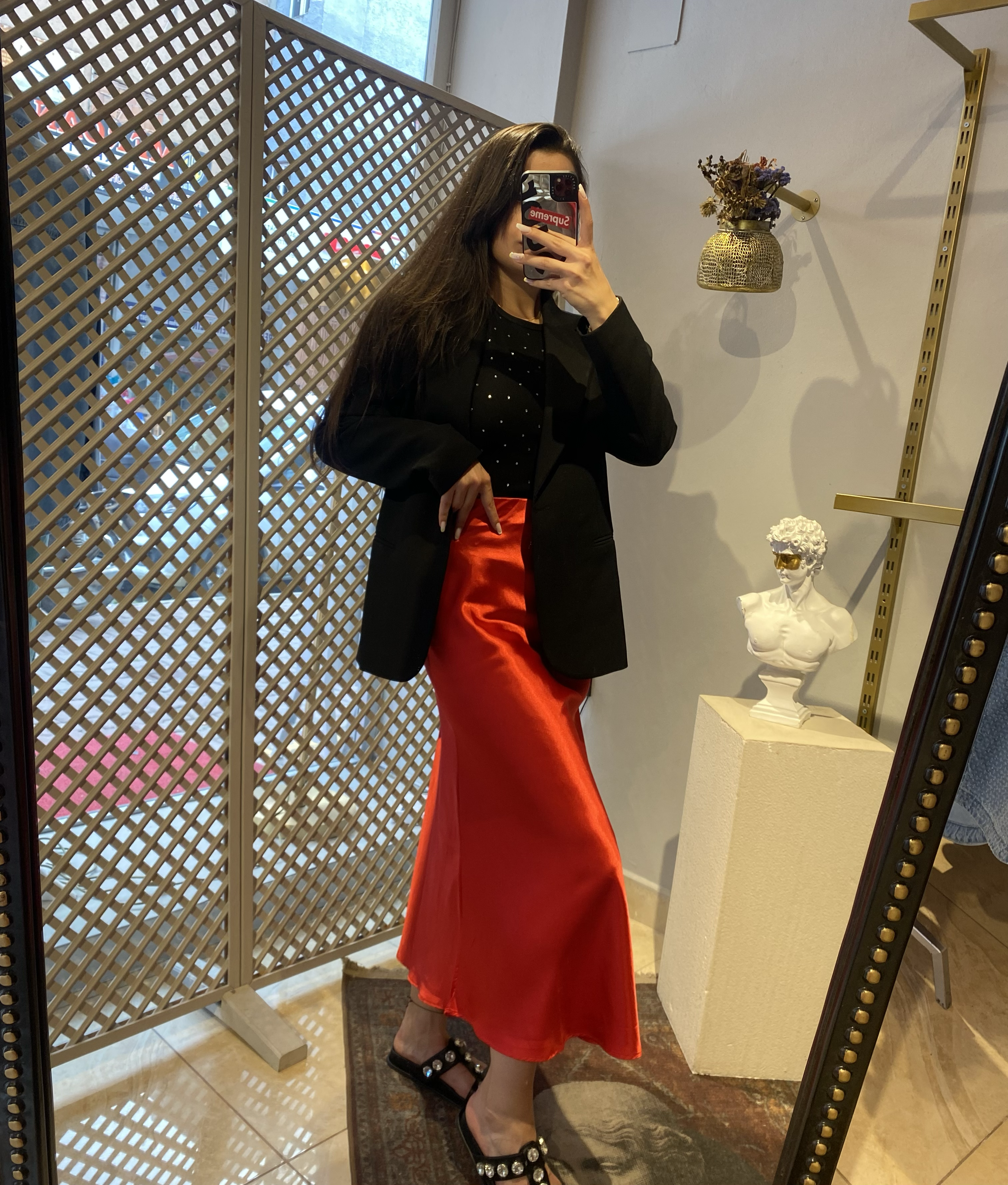 KIRMIZI SATEN MAXI ETEK