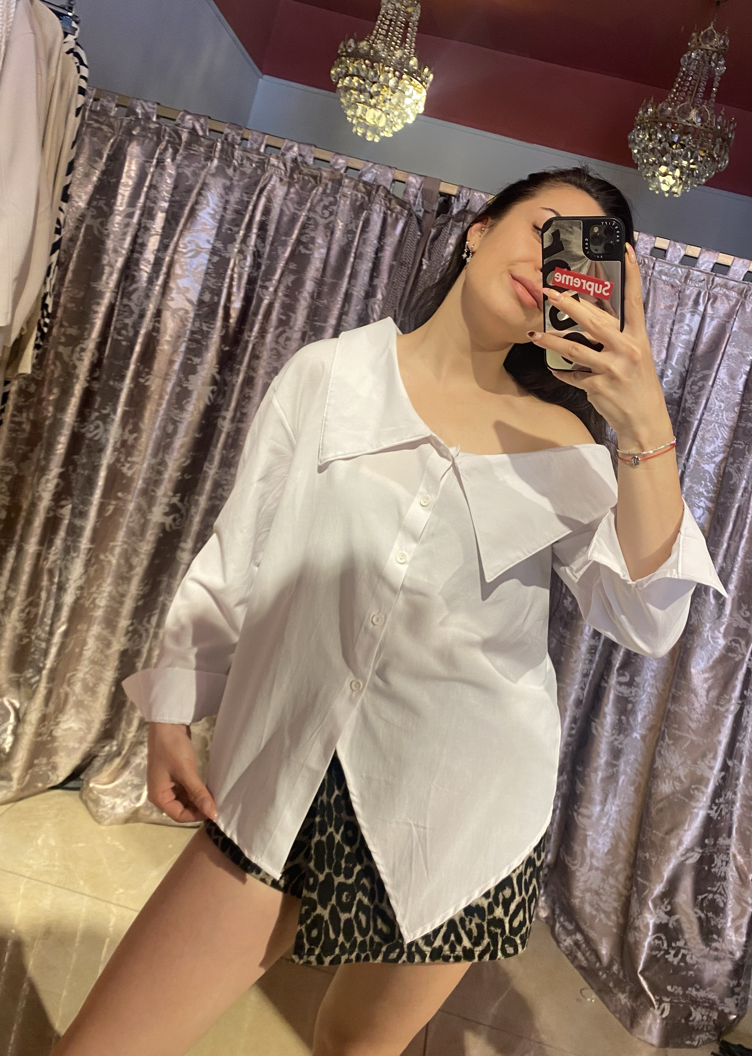 BEYAZ TEK OMUZ GÖMLEK