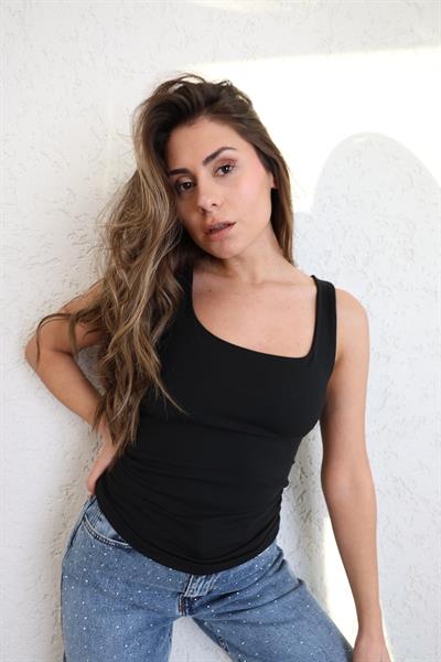 Katya Ofis Atlet