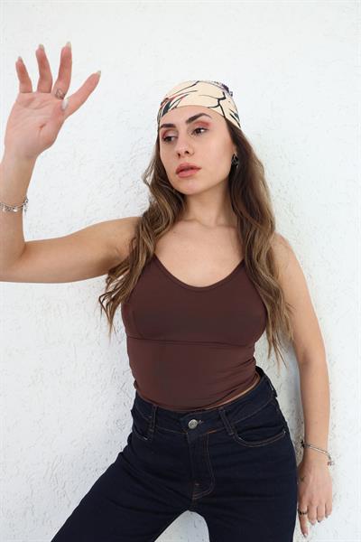 Arkası Çapraz Lastikli Kaplı Crop