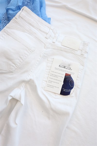Paça Kesik Push Up Jean