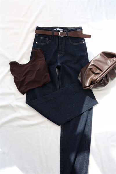 Boyfit  Kemerli Paça Kesik Jean