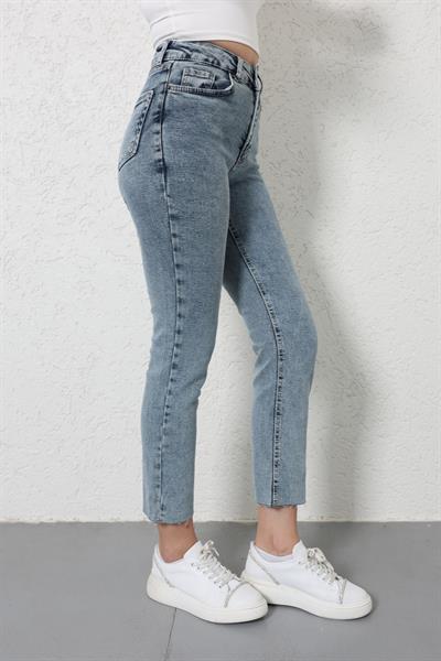 Paça Kesik Kar Yıkama Mom Jean
