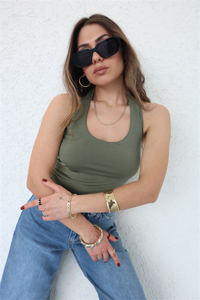 Boyun Geçmeli Crop