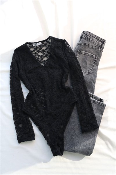 V Yaka Dantelli Bodysuit
