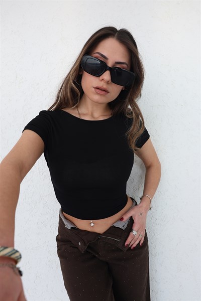 Sırt Açık Kısa Kol Crop