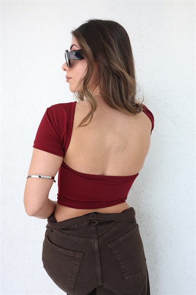 Sırt Açık Kısa Kol Crop