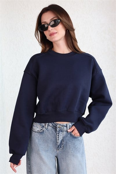 O Yaka Basic Crop Sweat
