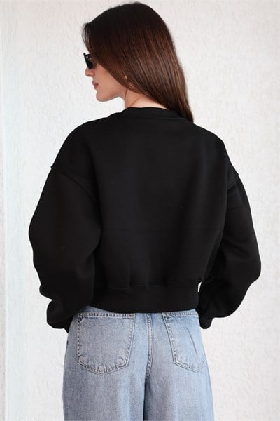 O Yaka Basic Crop Sweat