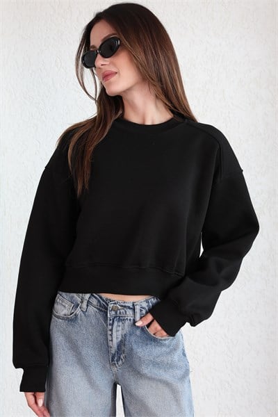 O Yaka Basic Crop Sweat