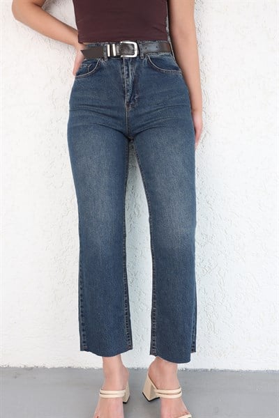 Kesik Paça Kemerli Jean