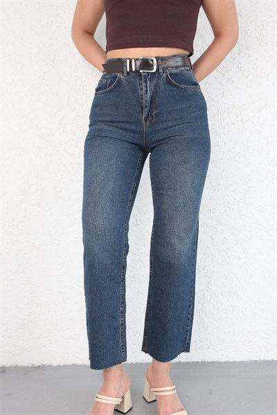 Kesik Paça Kemerli Jean