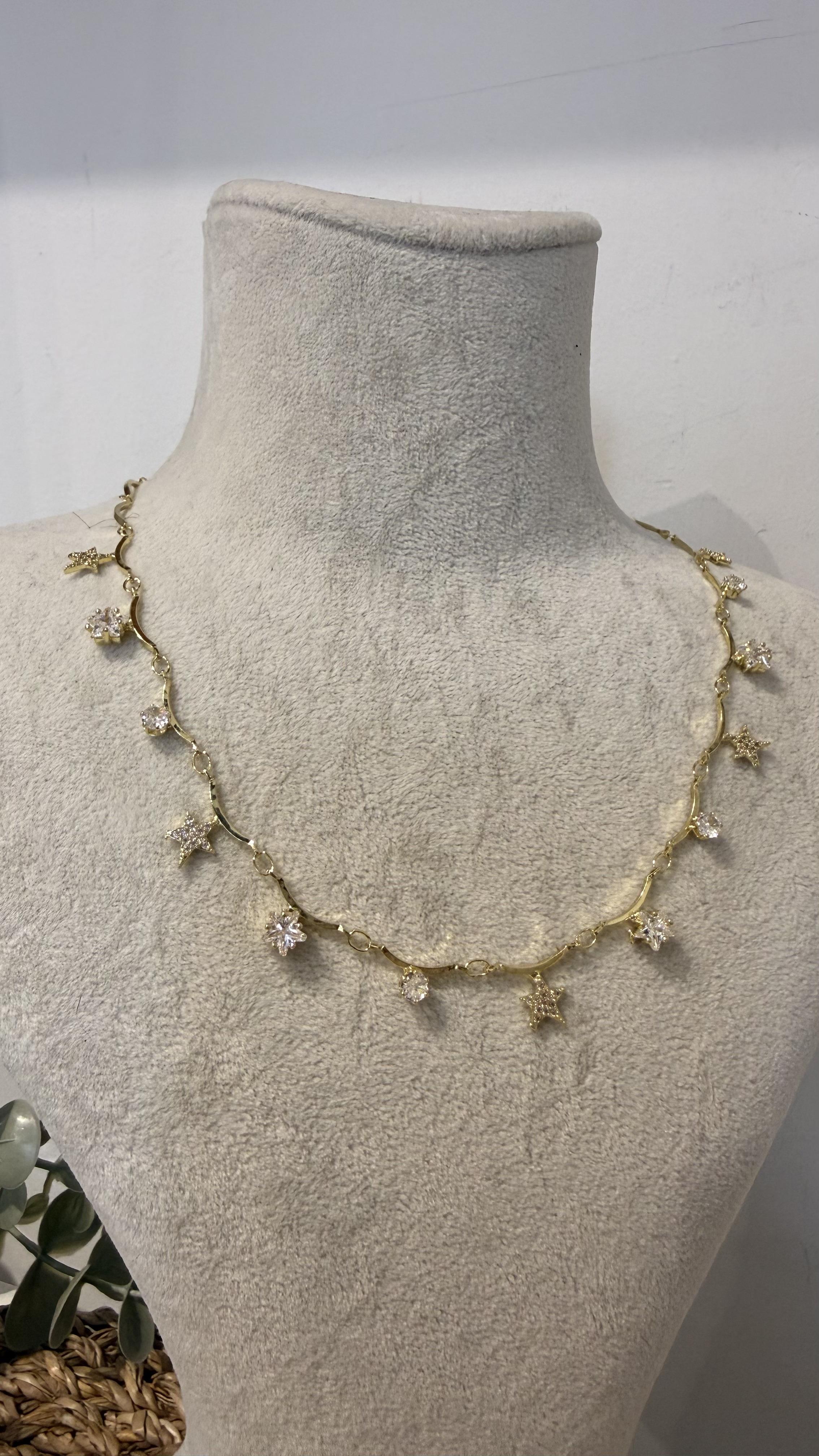 Çelik Charmlı Gold Renk Kolye 40+6 cm