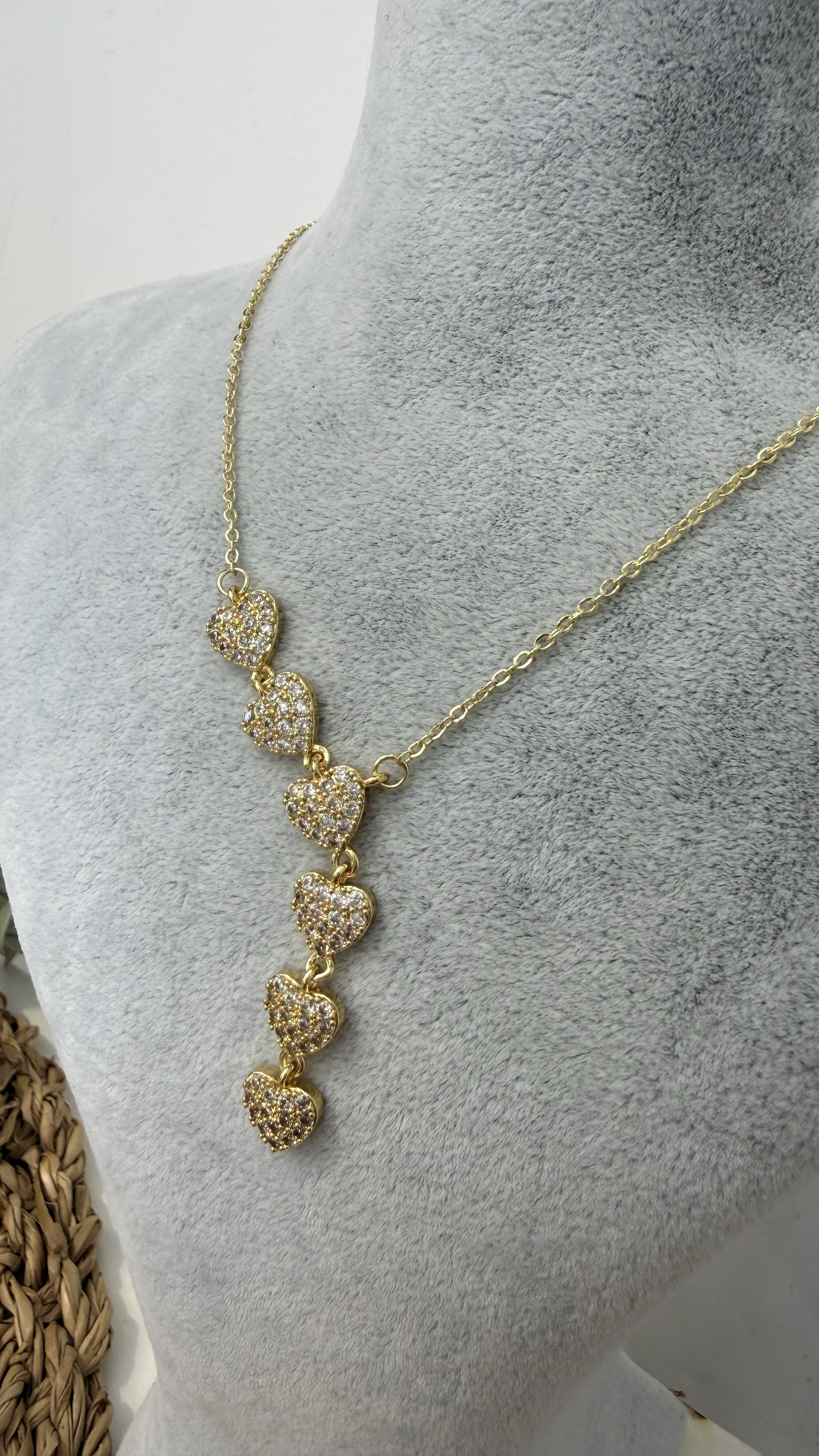Çelik Gold Renk Kalpli Y Kolye 40+5cm