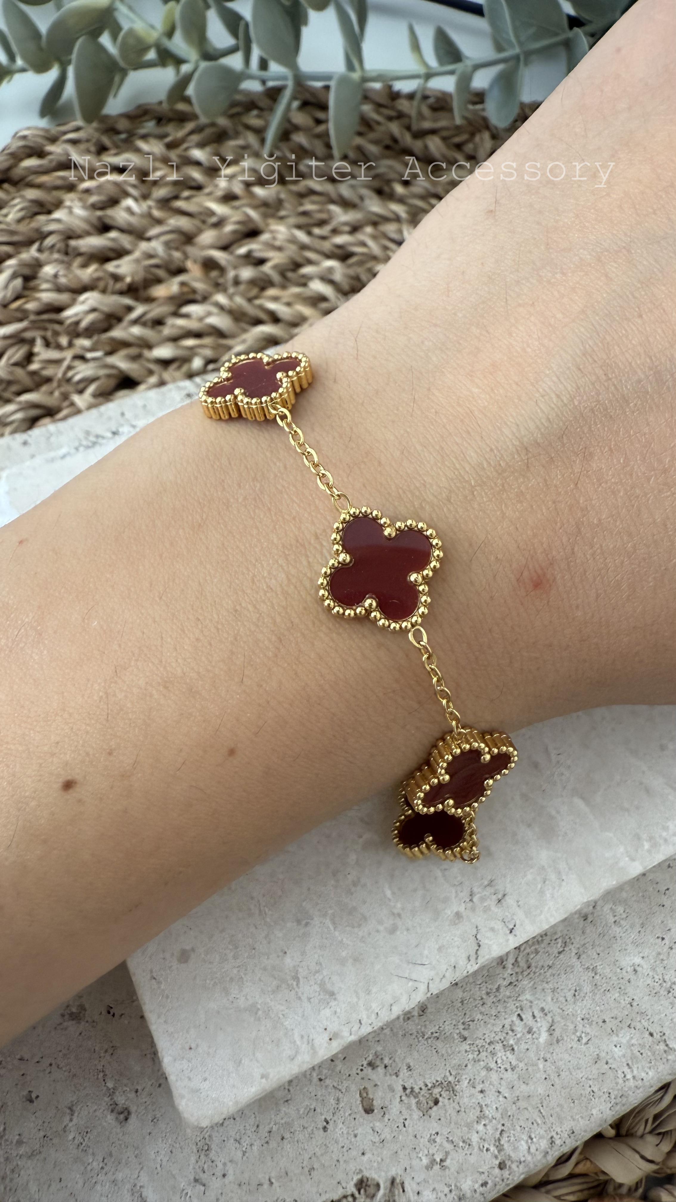 Çelik Gold Yonca Bordo Bileklik