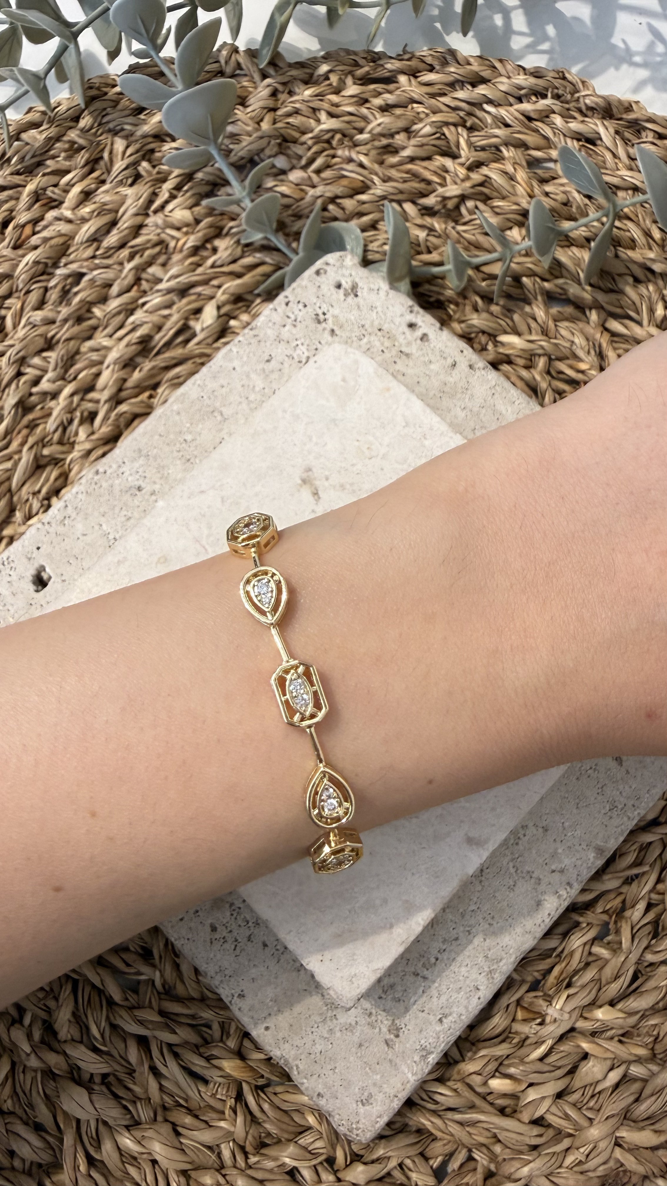 Cm Jewel İthal Gold Renk Bileklik