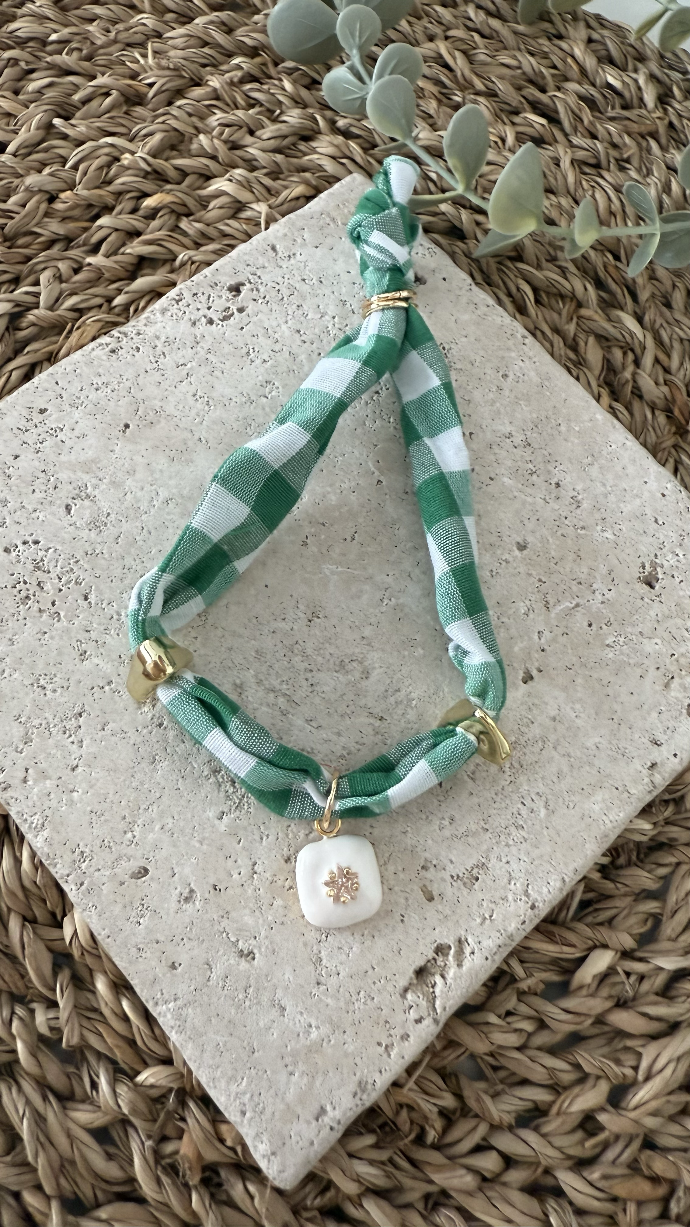 İthal Charmlı Yeşil Bandana Bileklik
