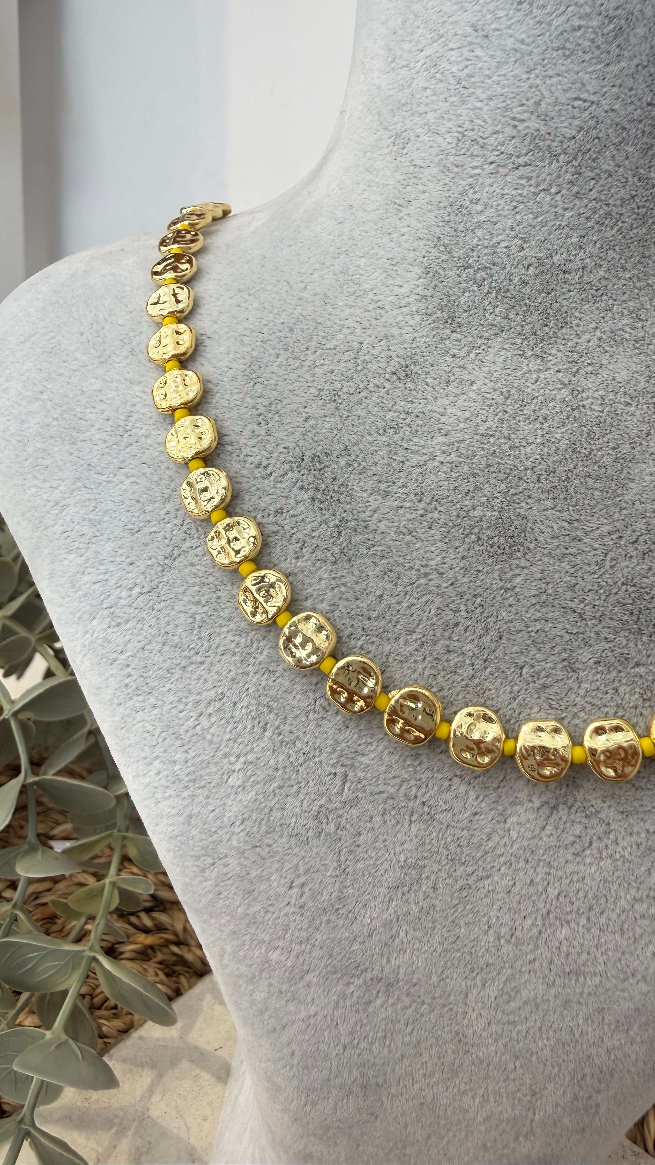 İthal Gold Renk Boncuk Kolye