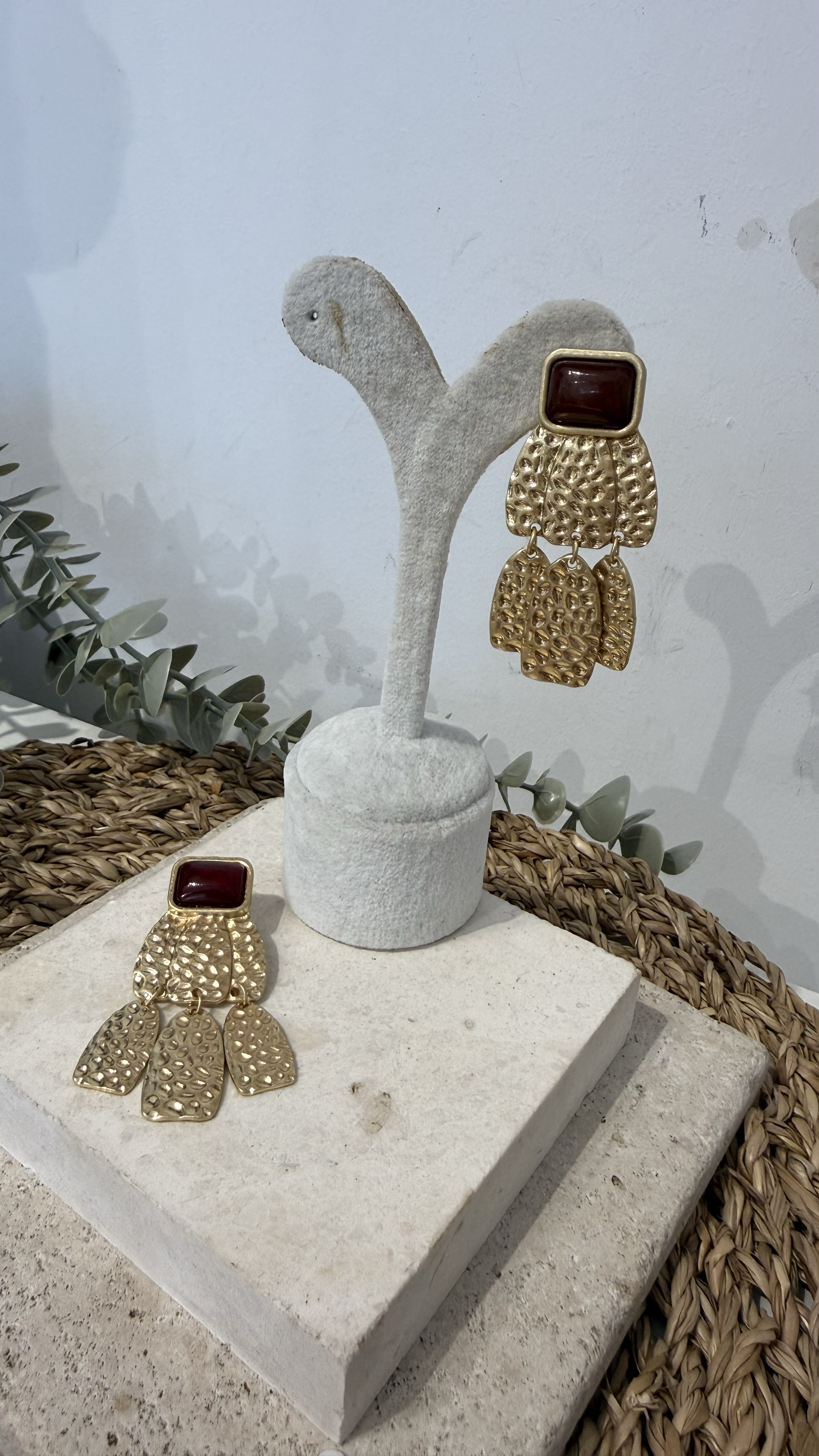 İthal Gold Renk Bordo Küpe
