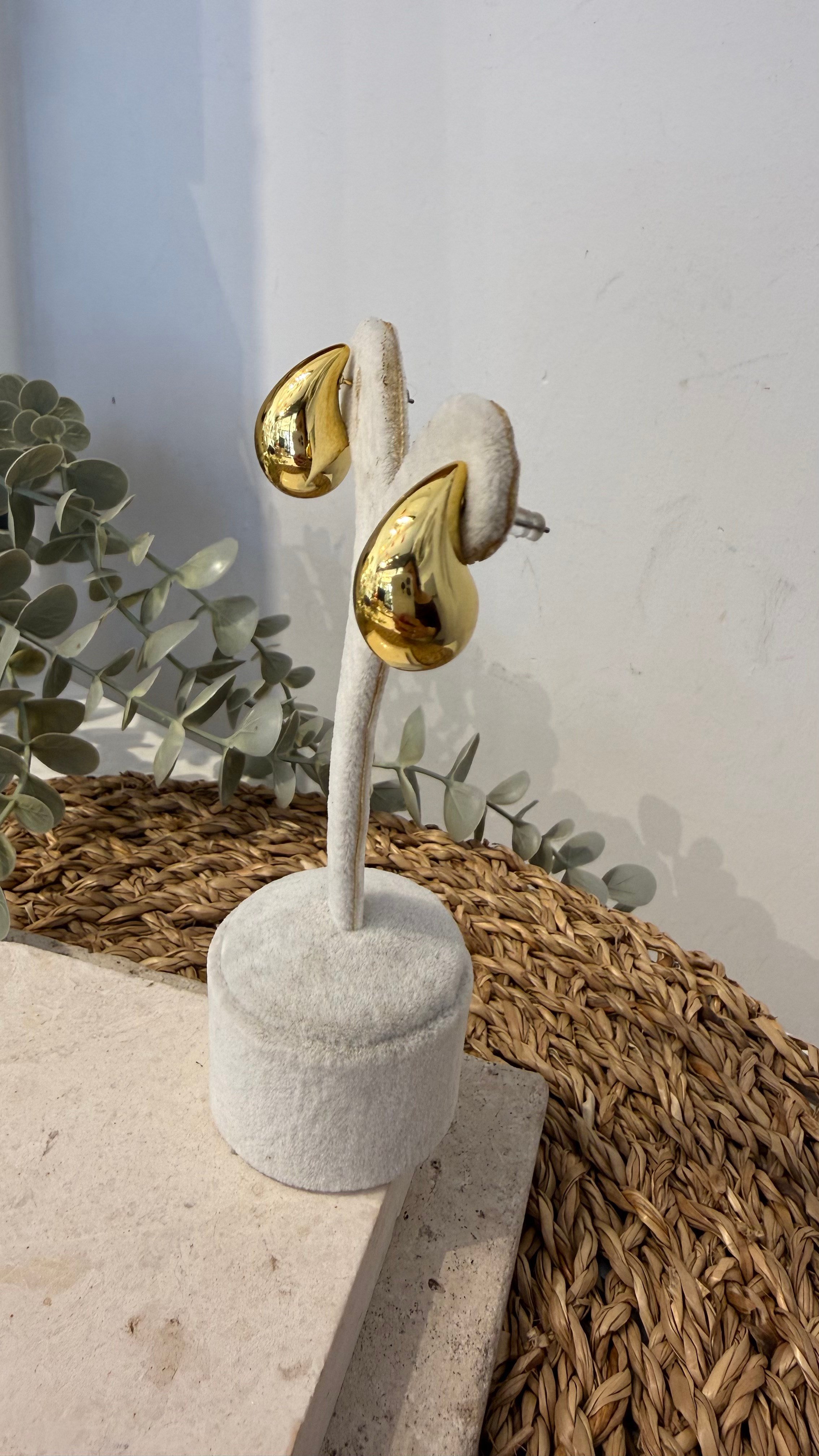 İthal Gold Renk Minimal Küpe