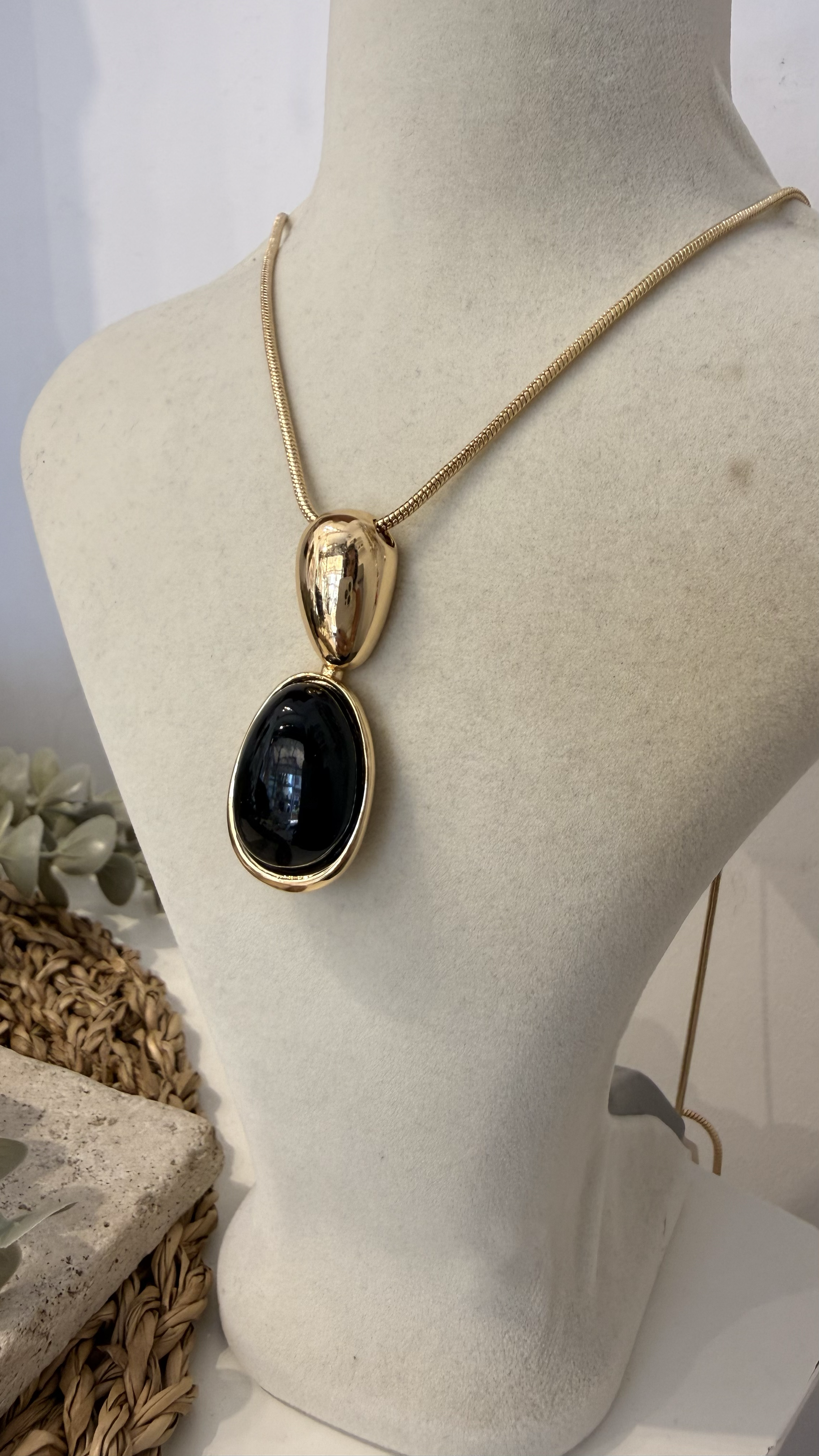 İthal Gold Renk Taşlı Kolye