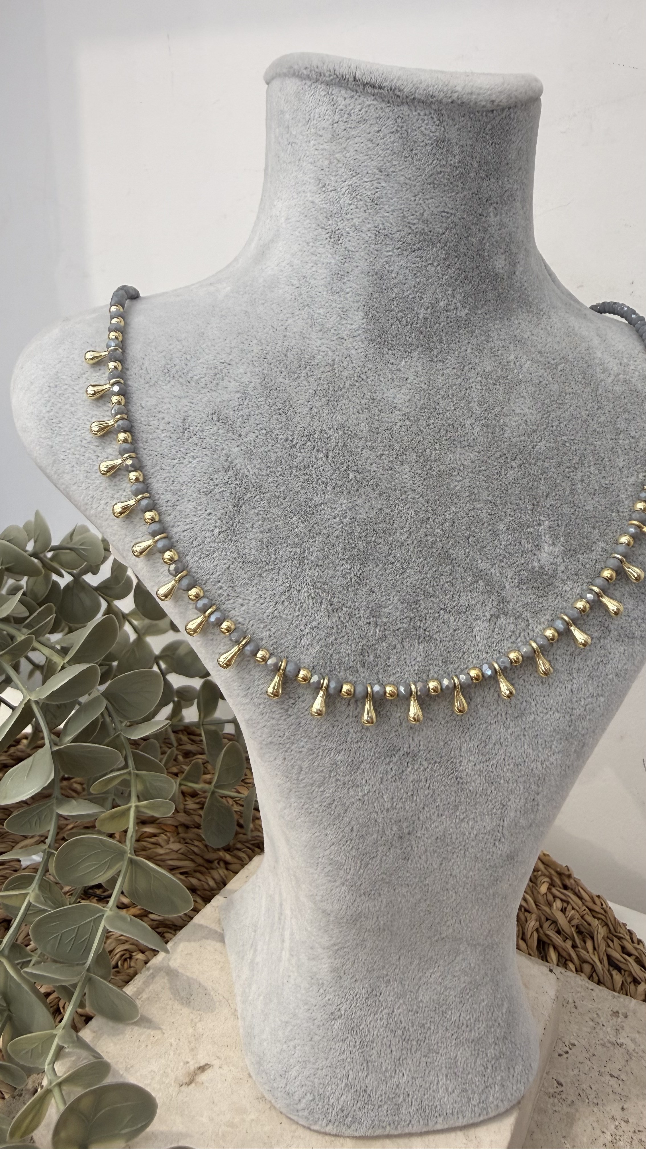 İthal Gri  Gold Renk Boncuk Kolye