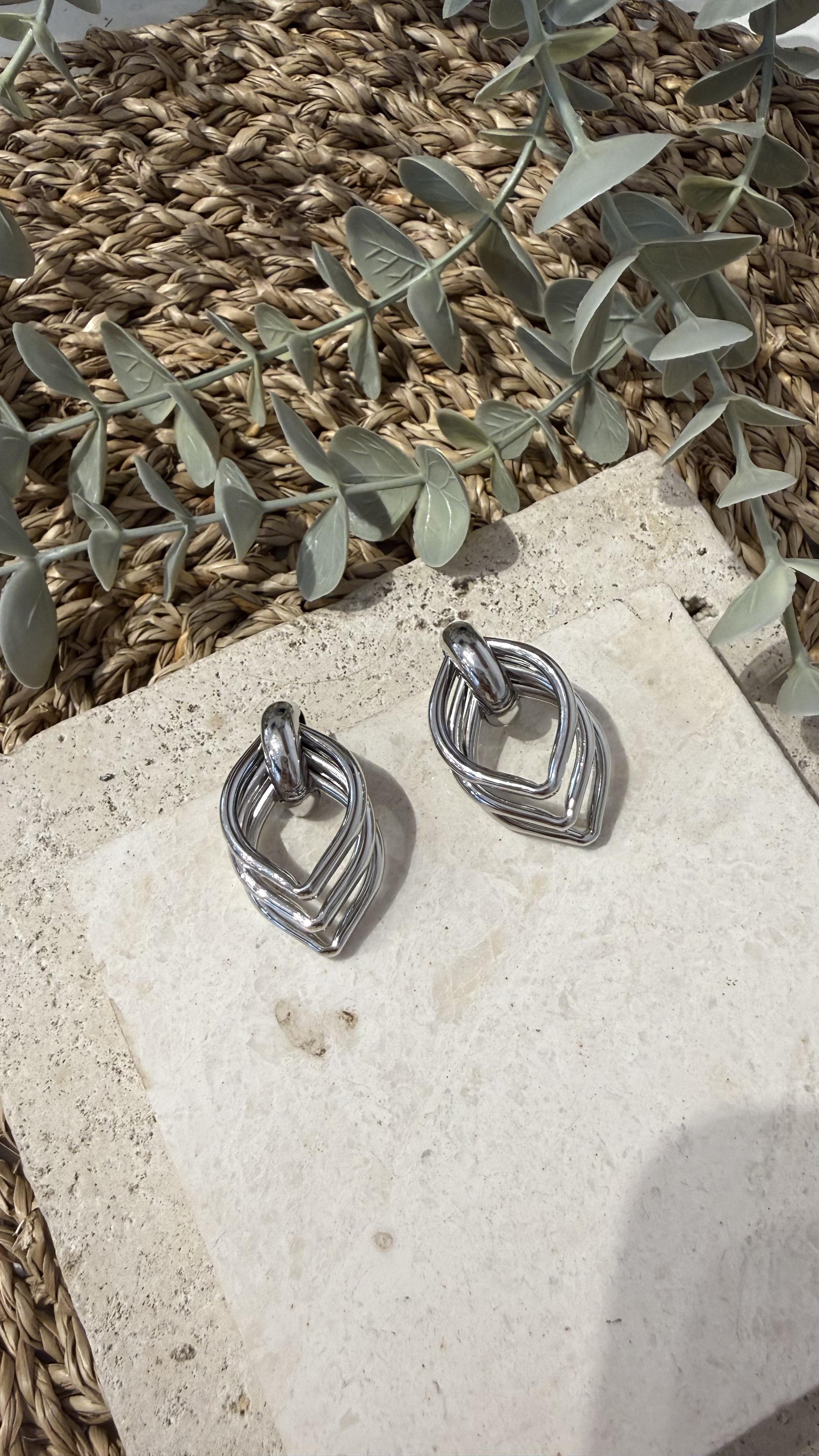 İthal Gümüş Renk Küpe