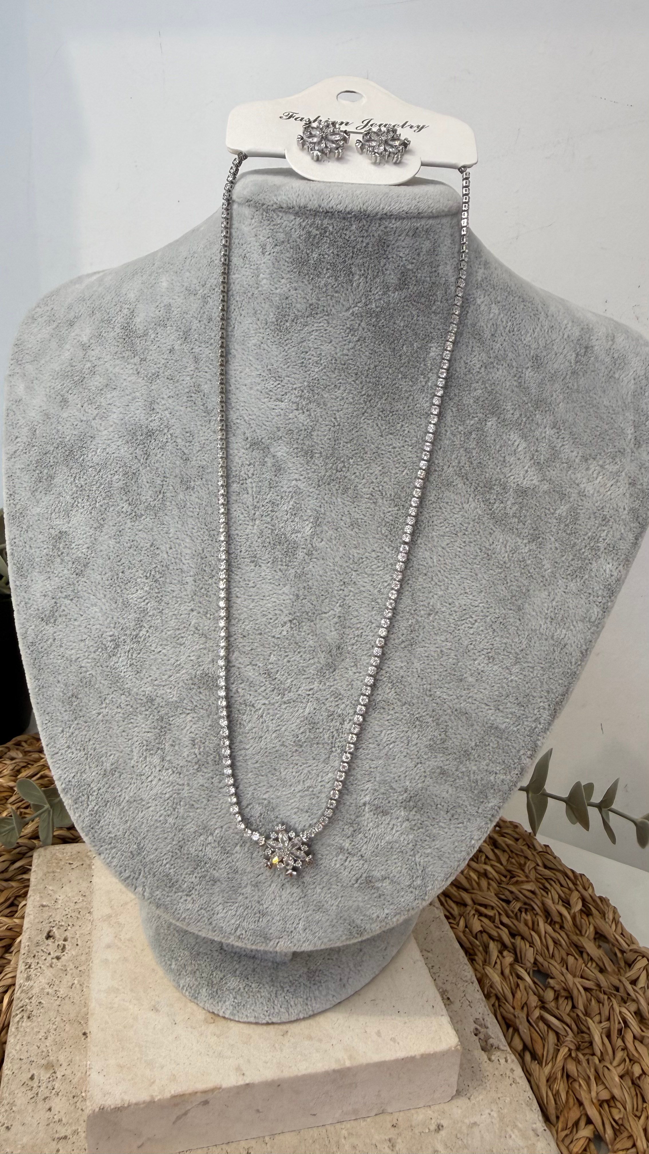 İthal Zirkon Taşlı Kolye Küpe Set
