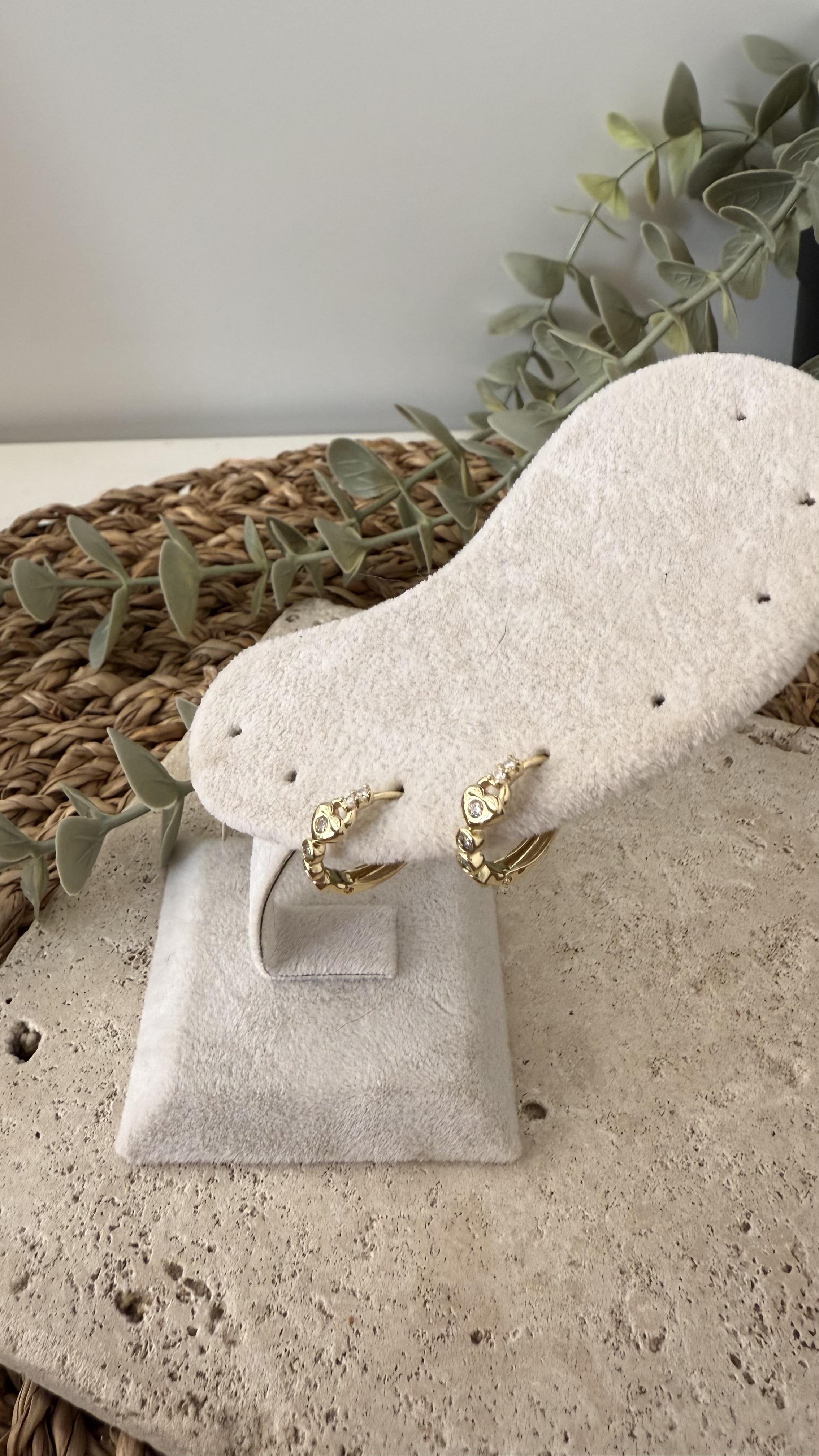 Xuping Özel Seri 14k Gold Renk Küpe