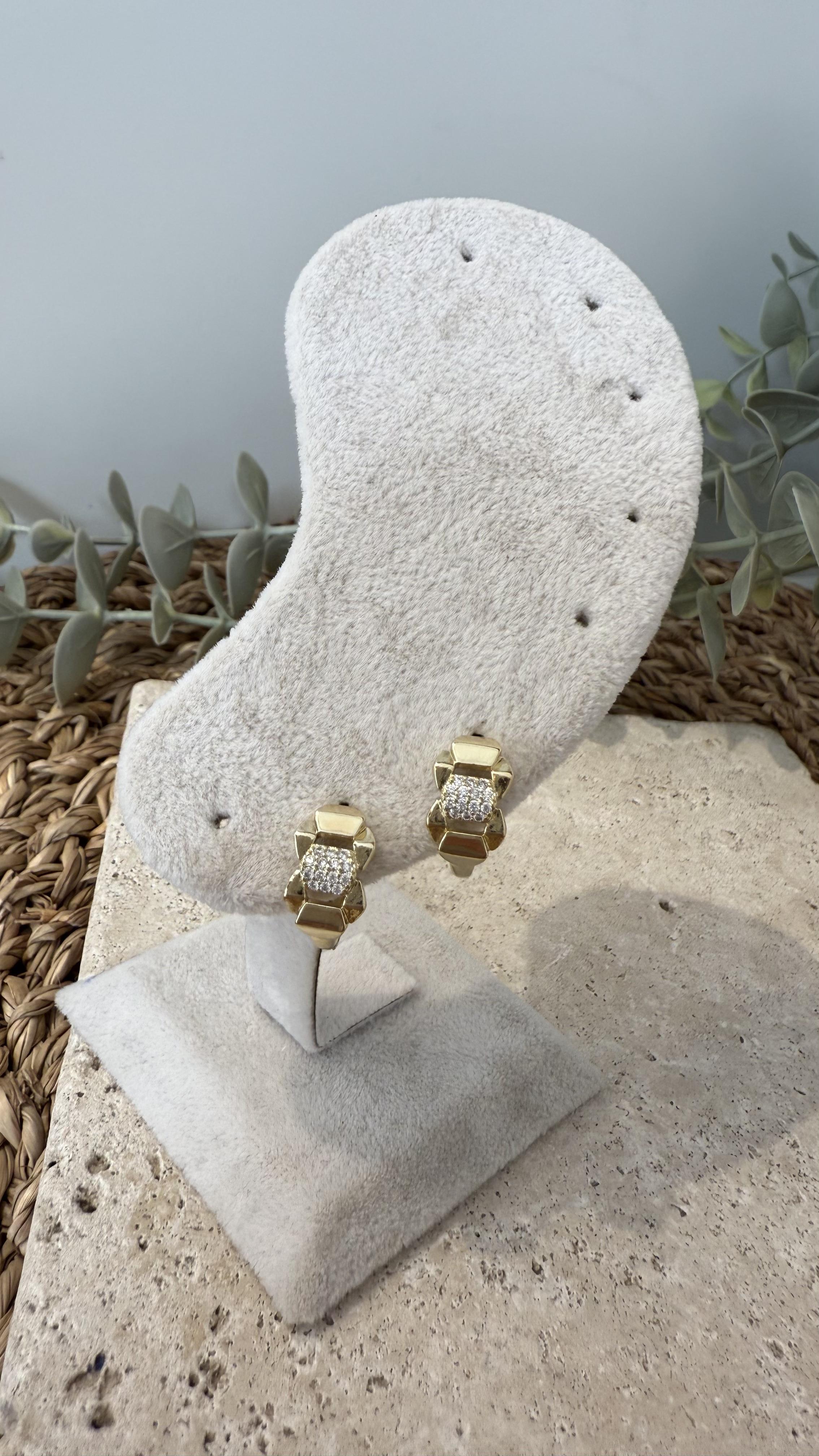 Xuping Özel Seri 14k Gold Renk Küpe