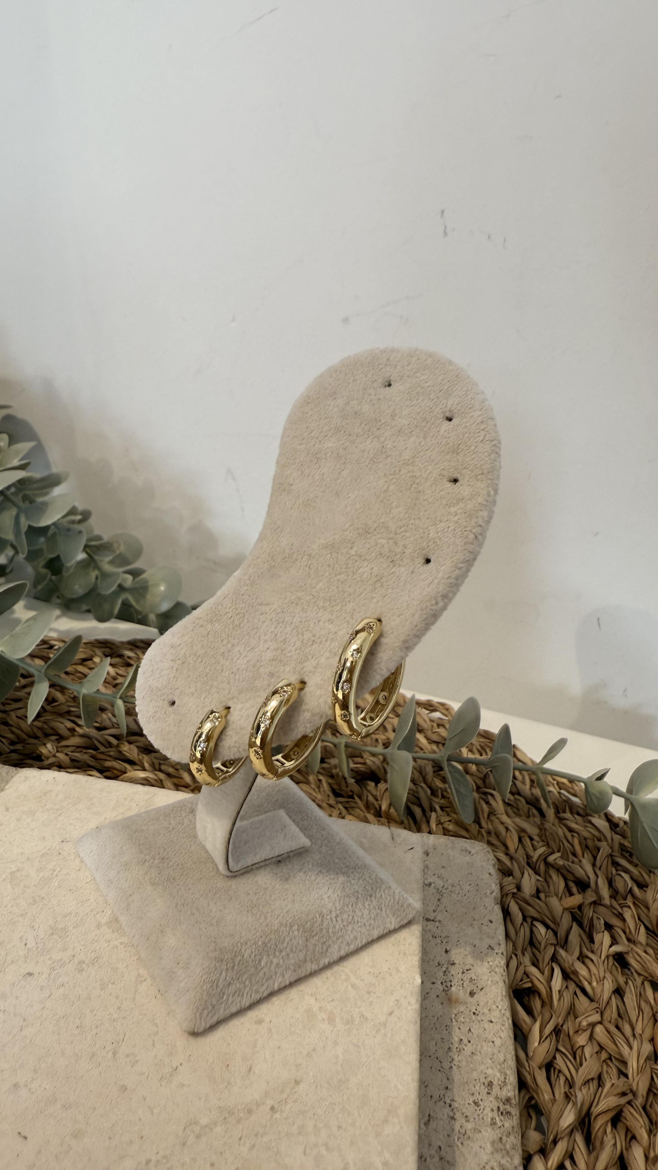 Zirkon Üçlü Gold Renk Küpe