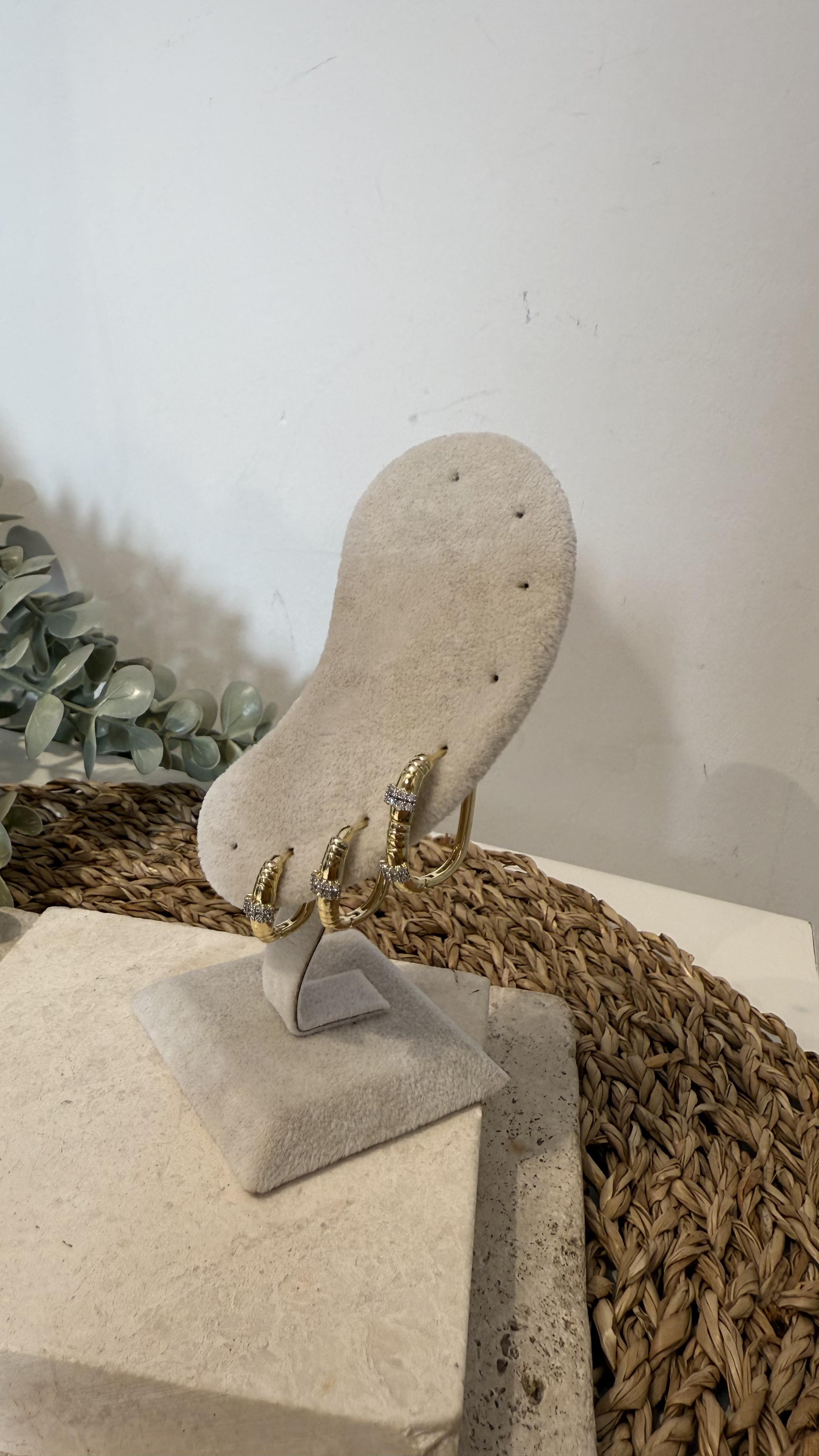 Zirkon Üçlü Gold Renk Küpe