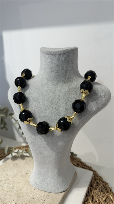 İthal Siyah Gold Boncuk Kolye 40+10cm