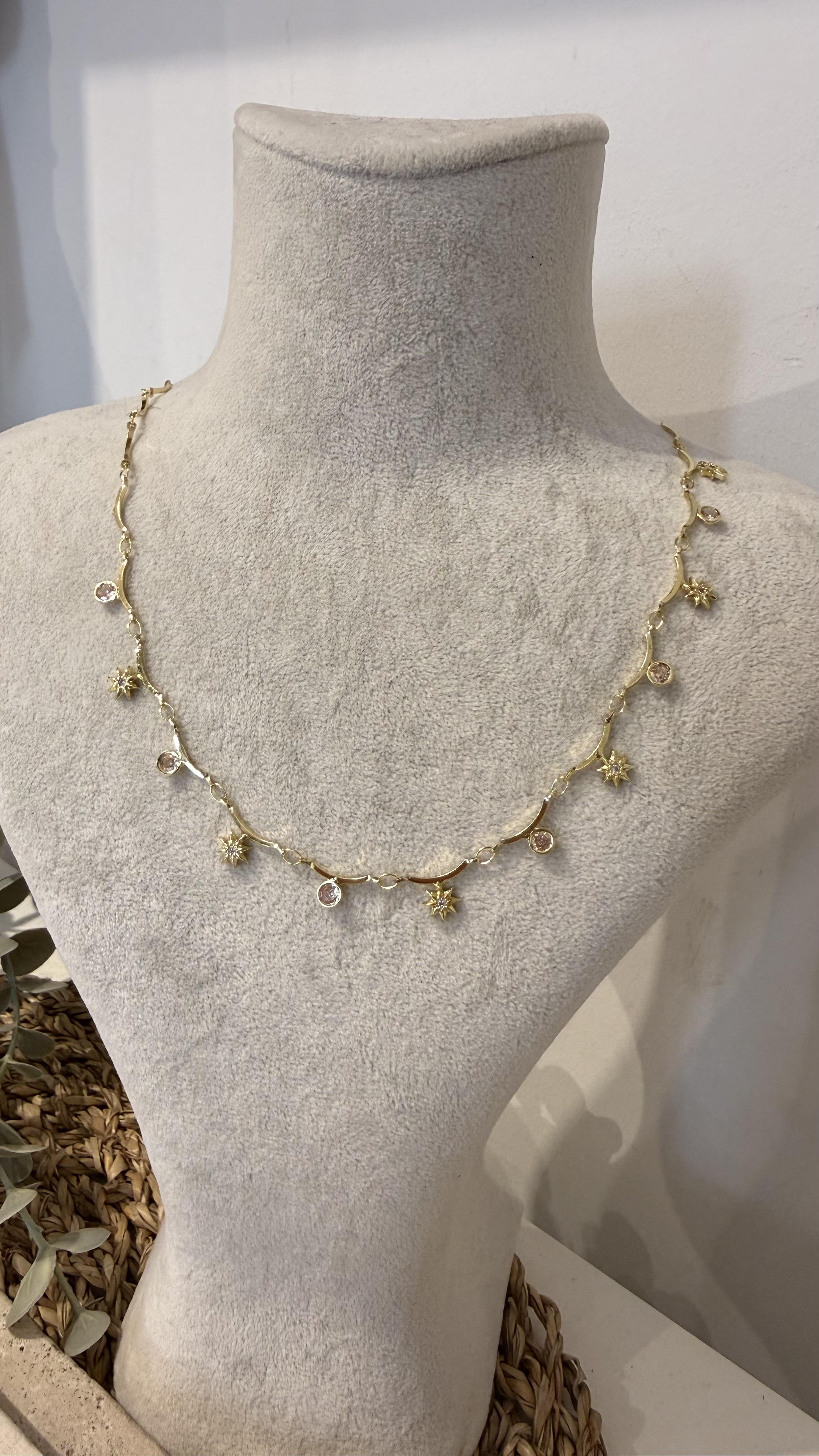 Çelik Charmlı Gold Renk Kolye 40+6 cm