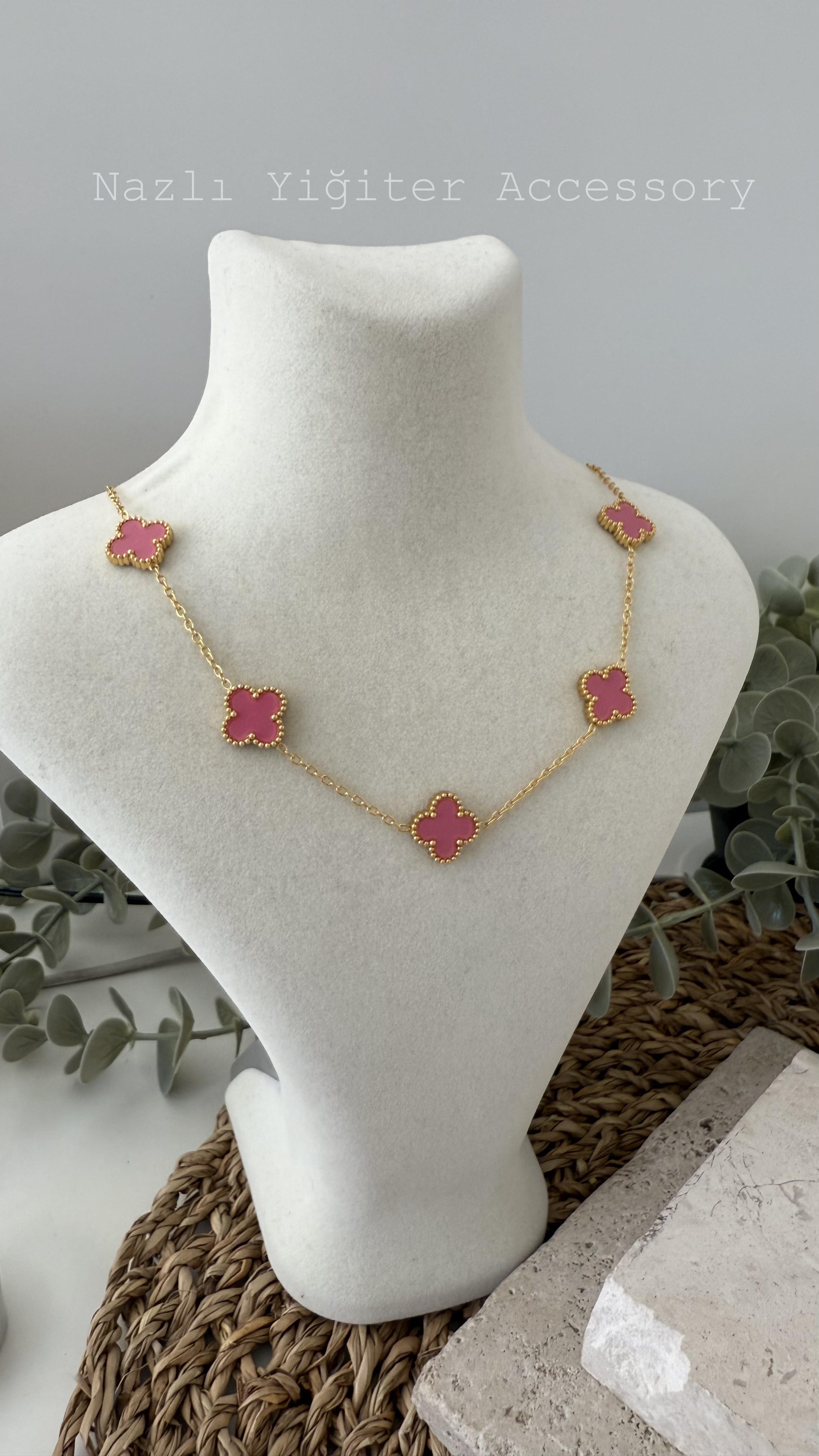 Çelik Gold Renk Yonca Pembe Kolye