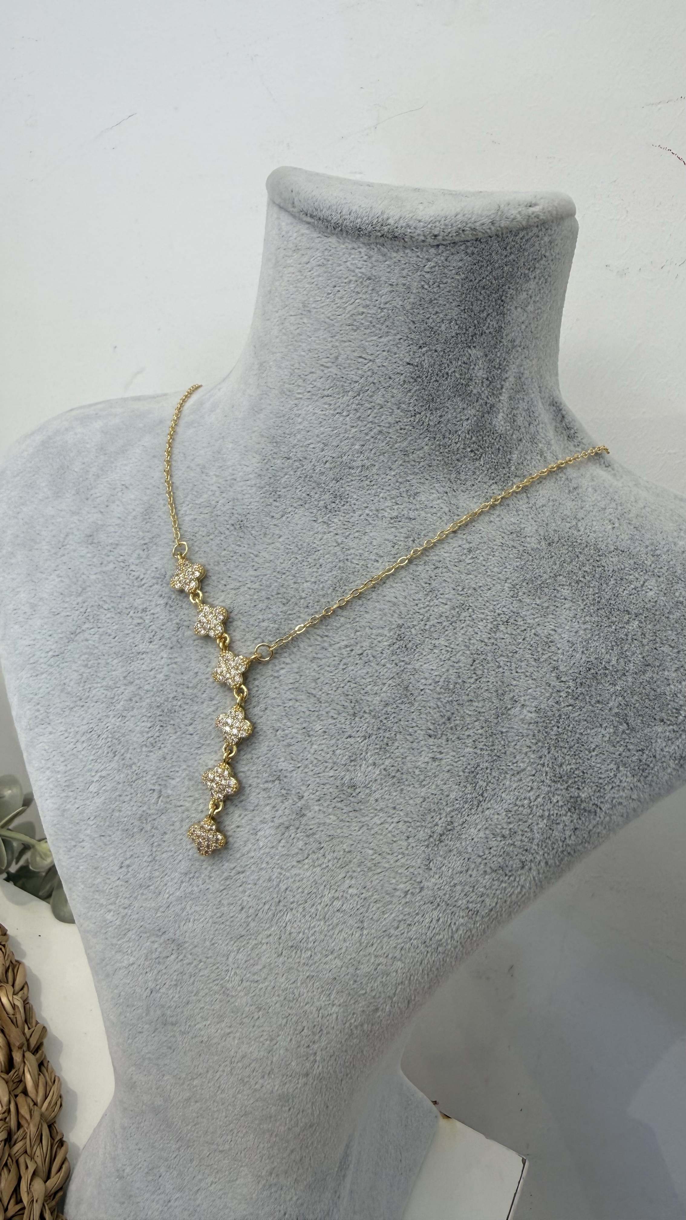 Çelik Gold Renk Yonca Y Kolye 40+5cm