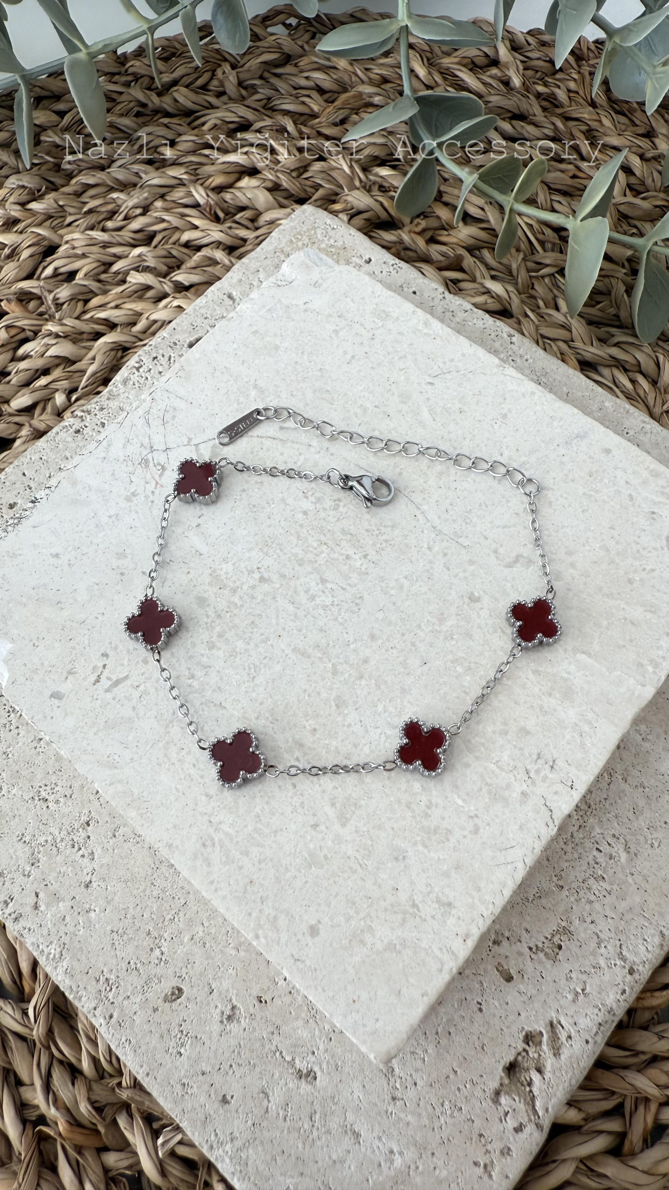 Çelik Gümüş Renk Mini Yonca Bordo Bileklik