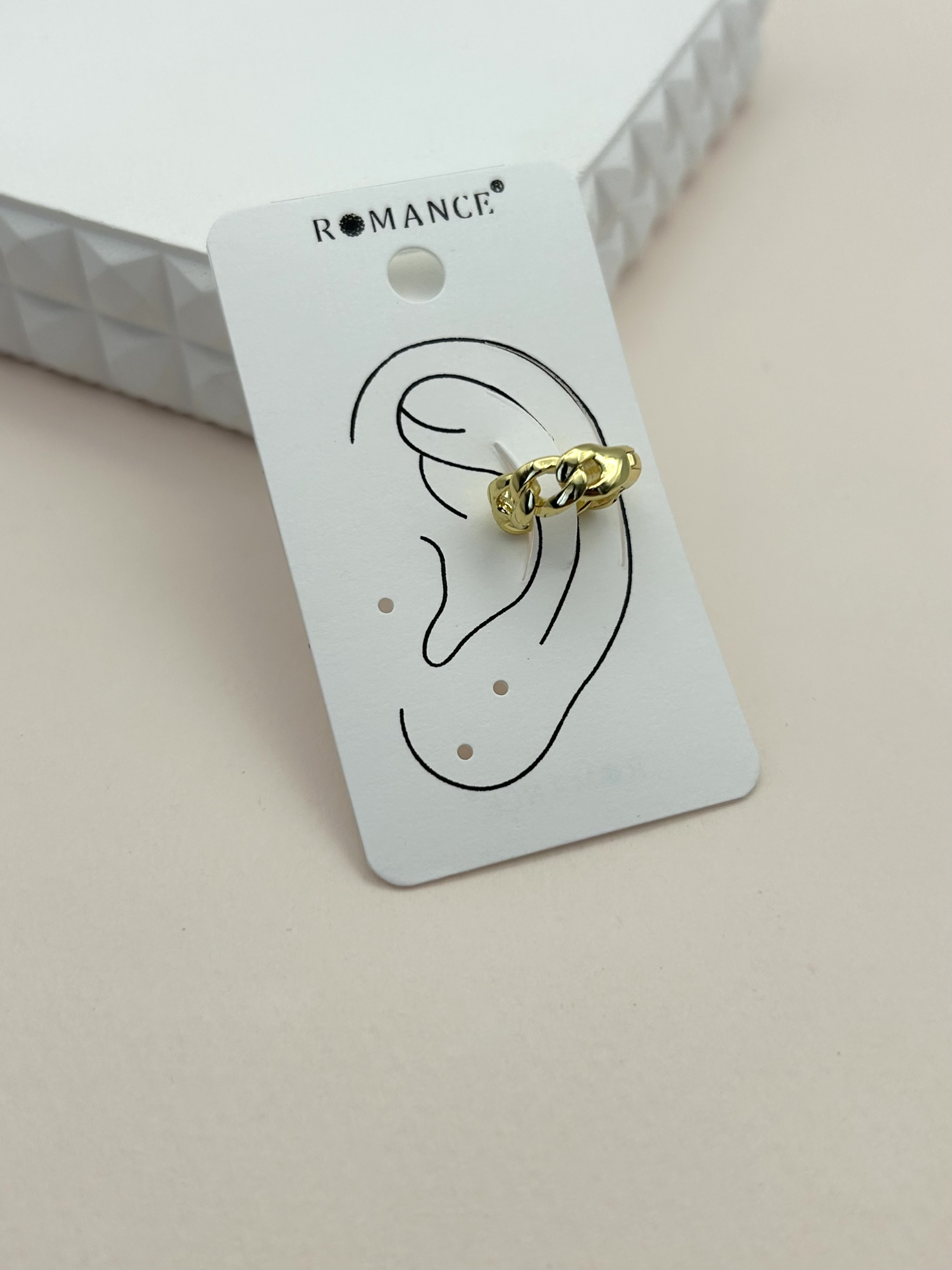 İthal Earcuff