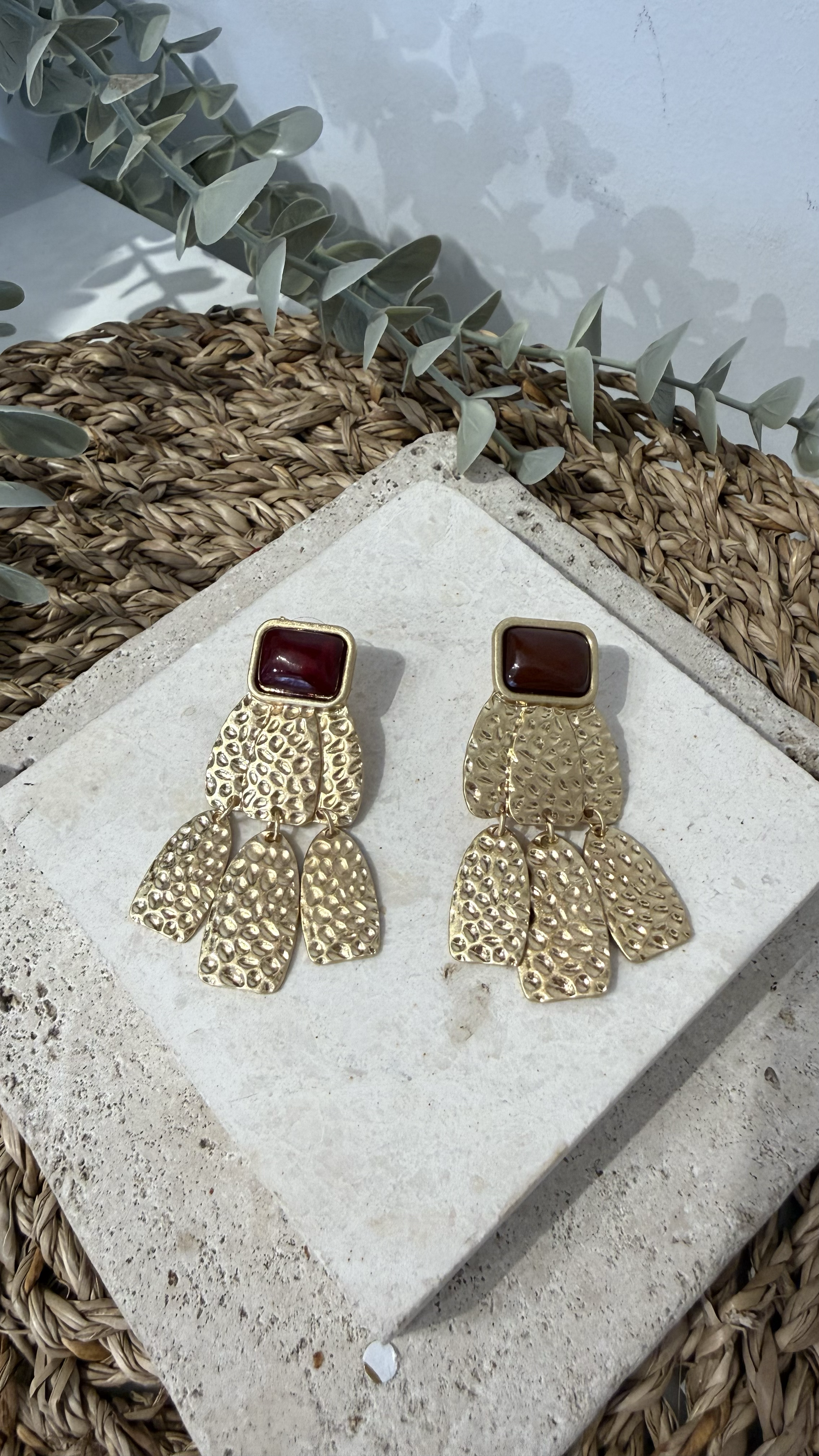 İthal Gold Renk Bordo Küpe