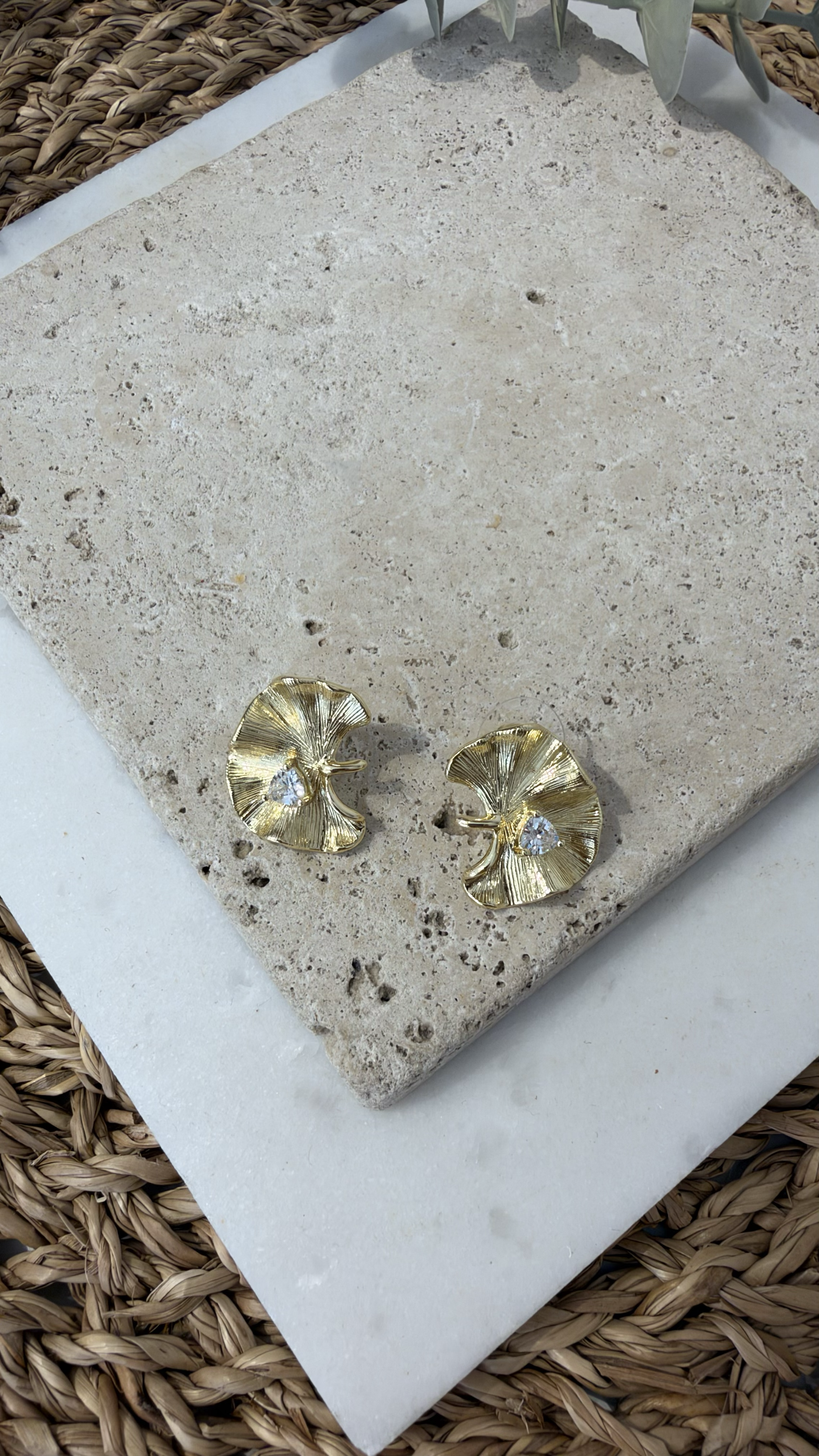 İthal Gold Renk Küpe