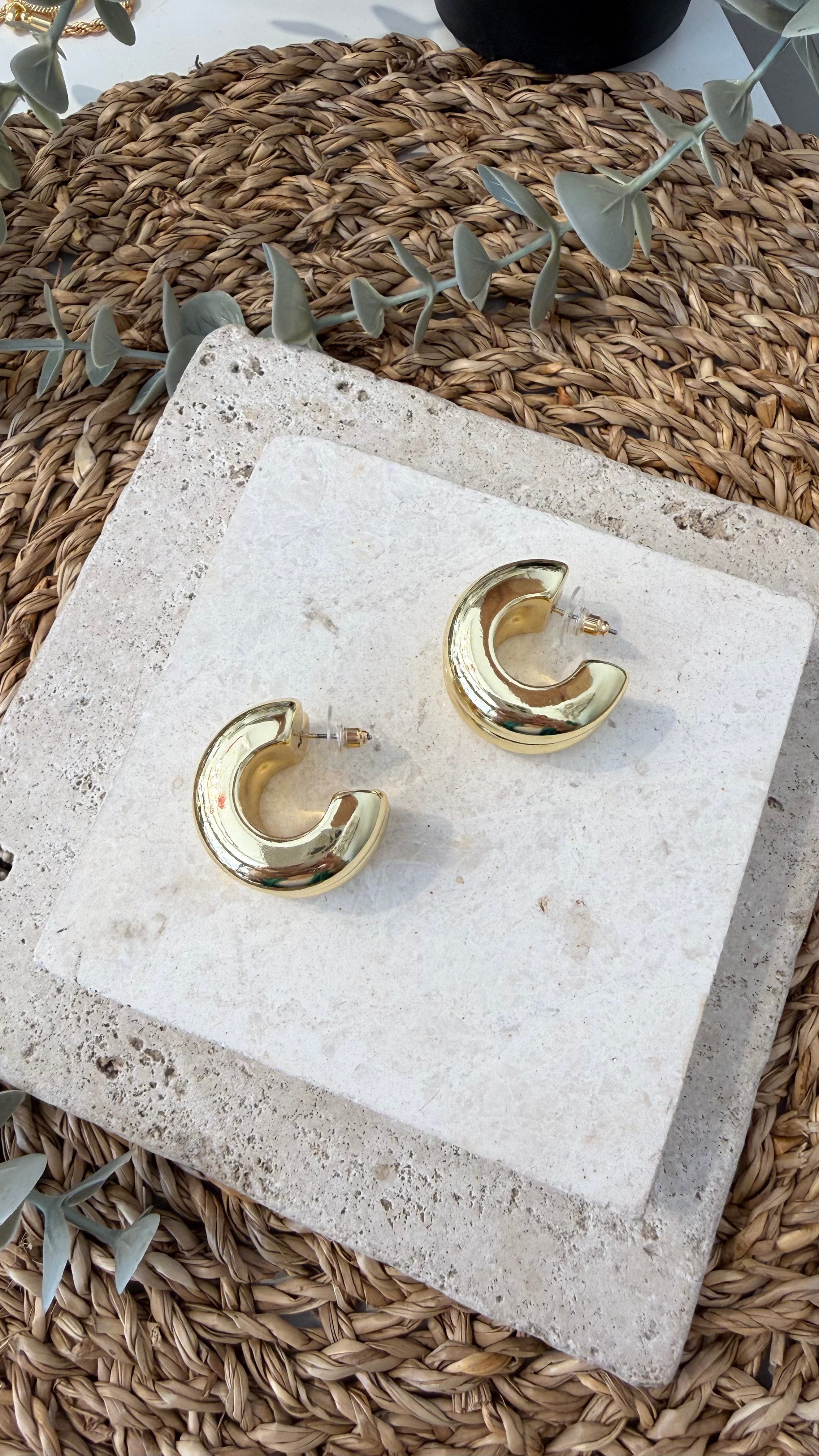 İthal Gold Renk Küpe