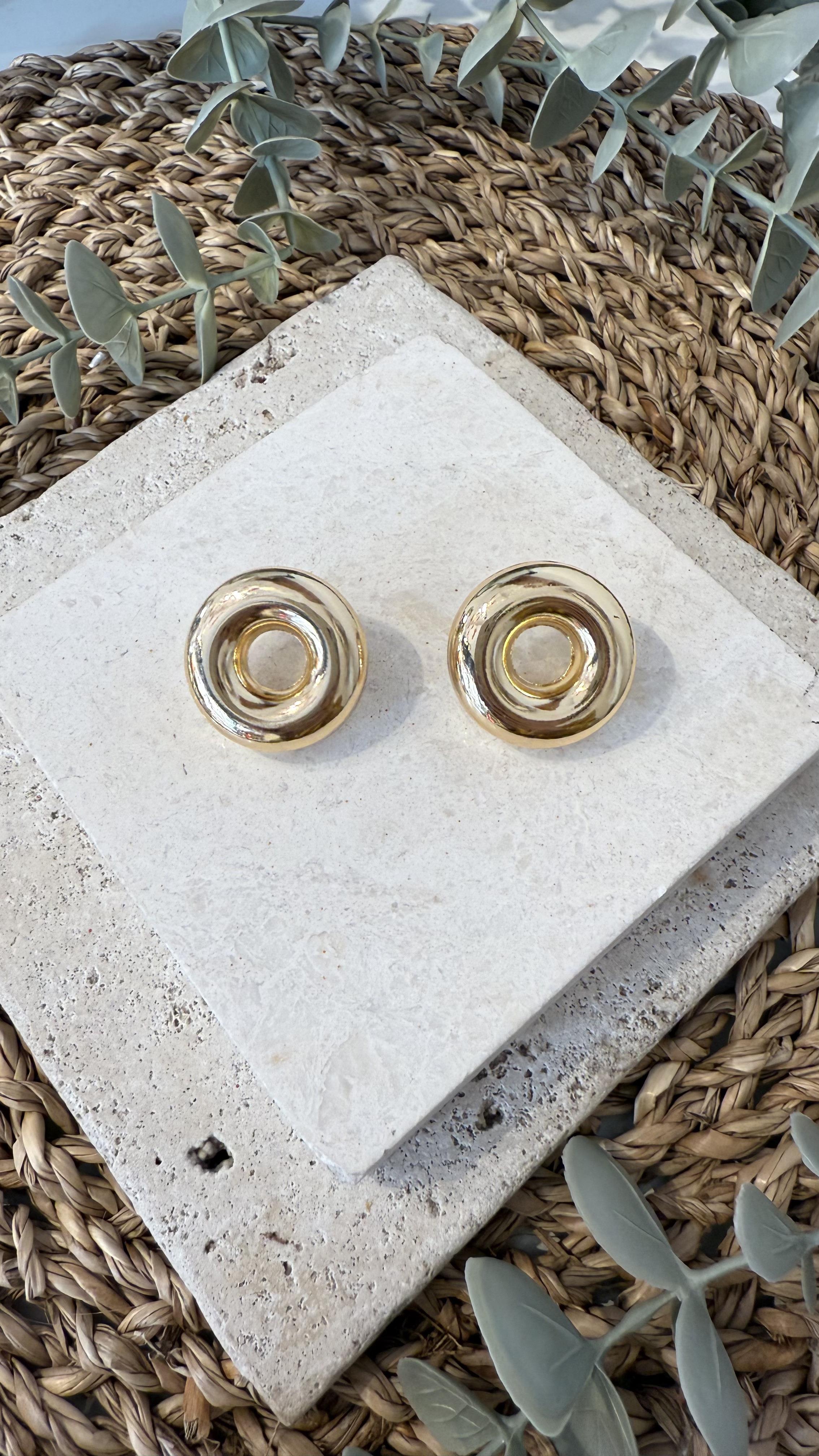 İthal Gold Renk Küpe