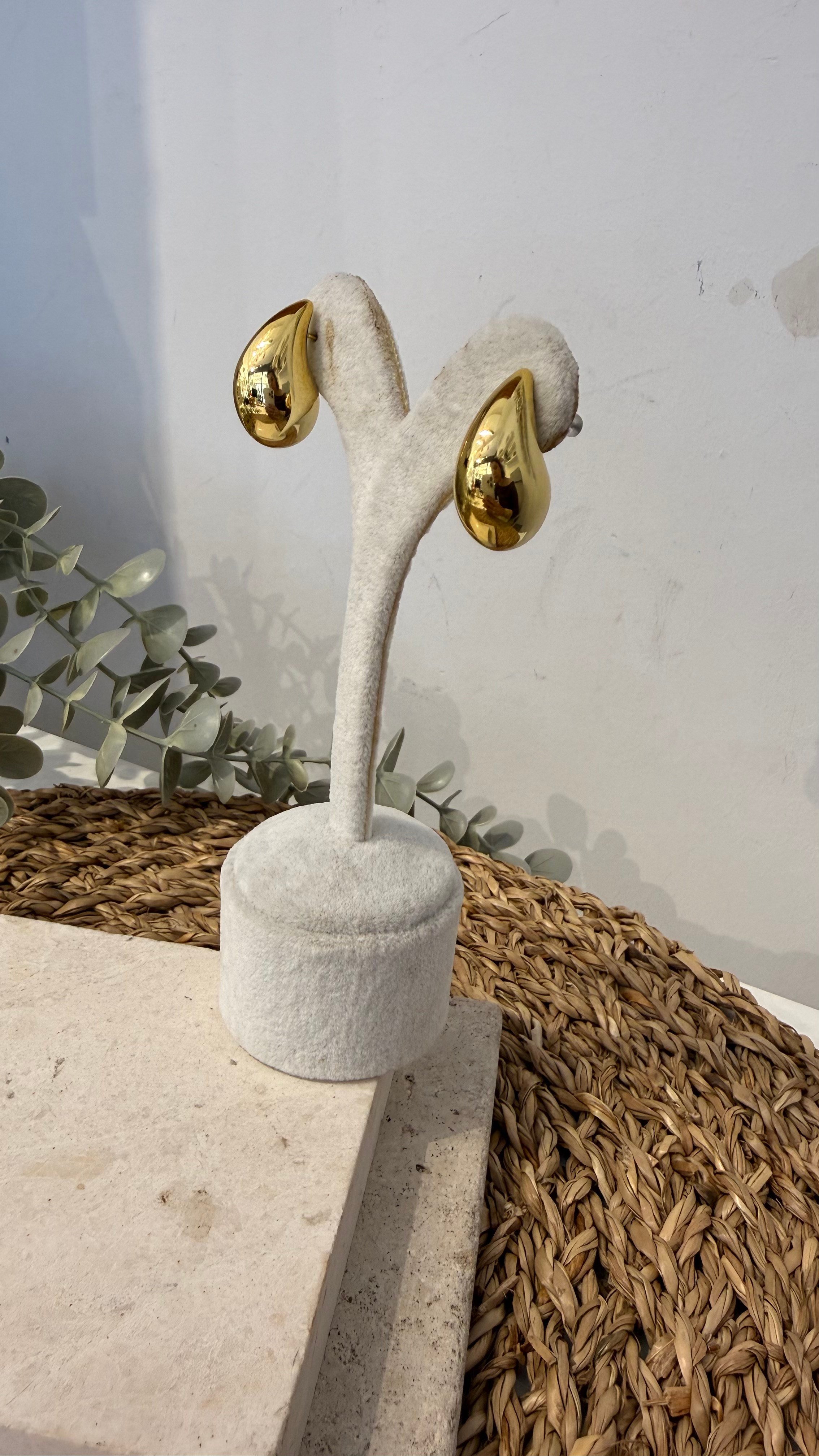 İthal Gold Renk Minimal Küpe